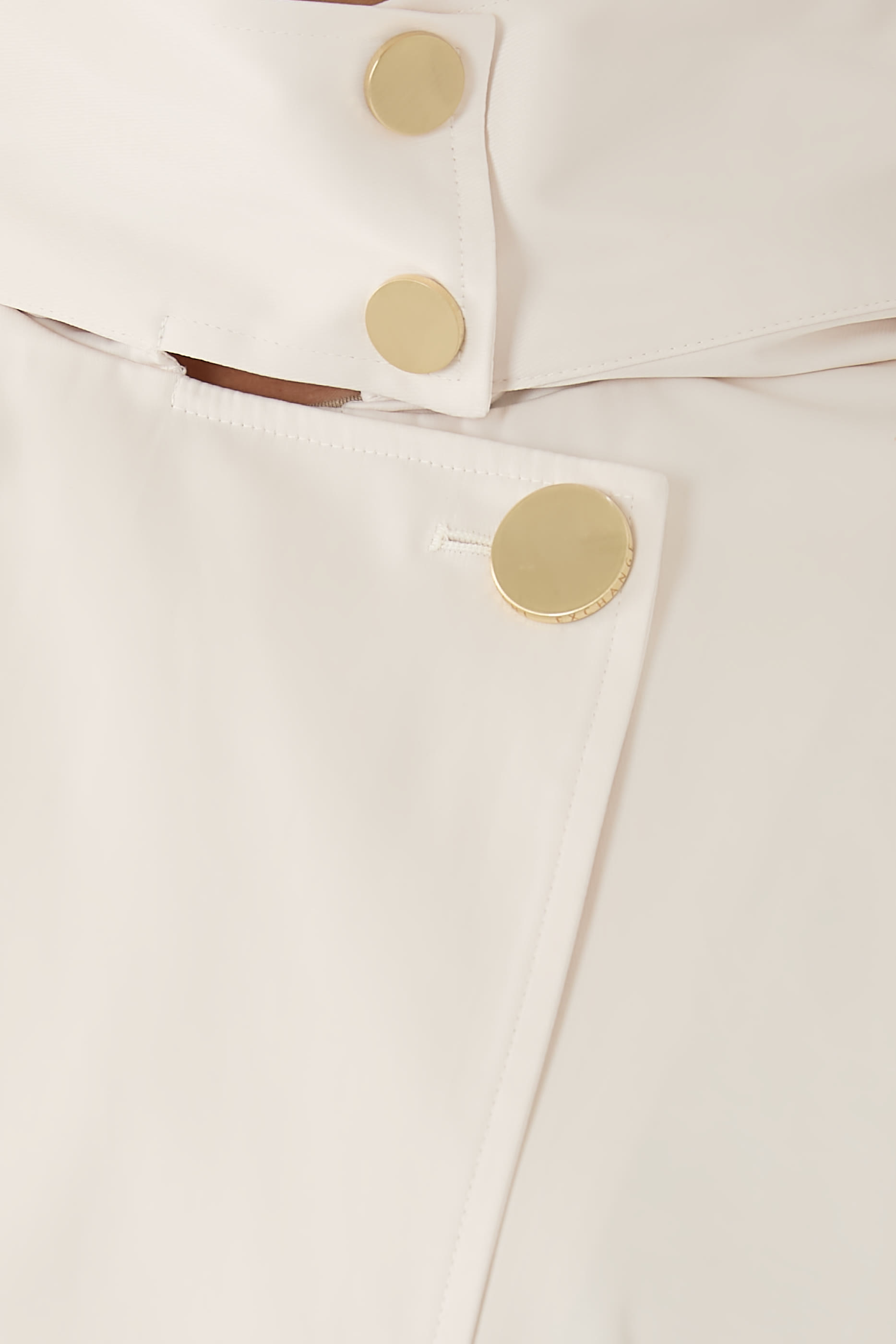 معطف بغطاء رأس