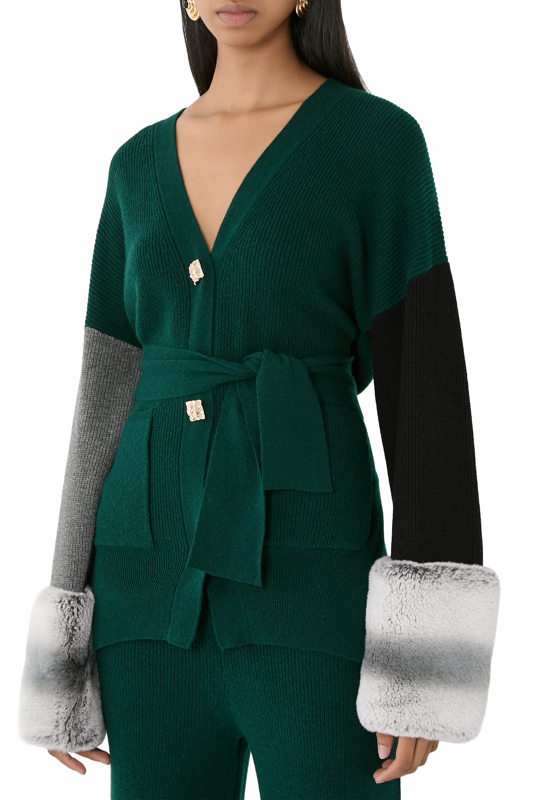 كارديغان بربطة أمامية وأساور صناعية