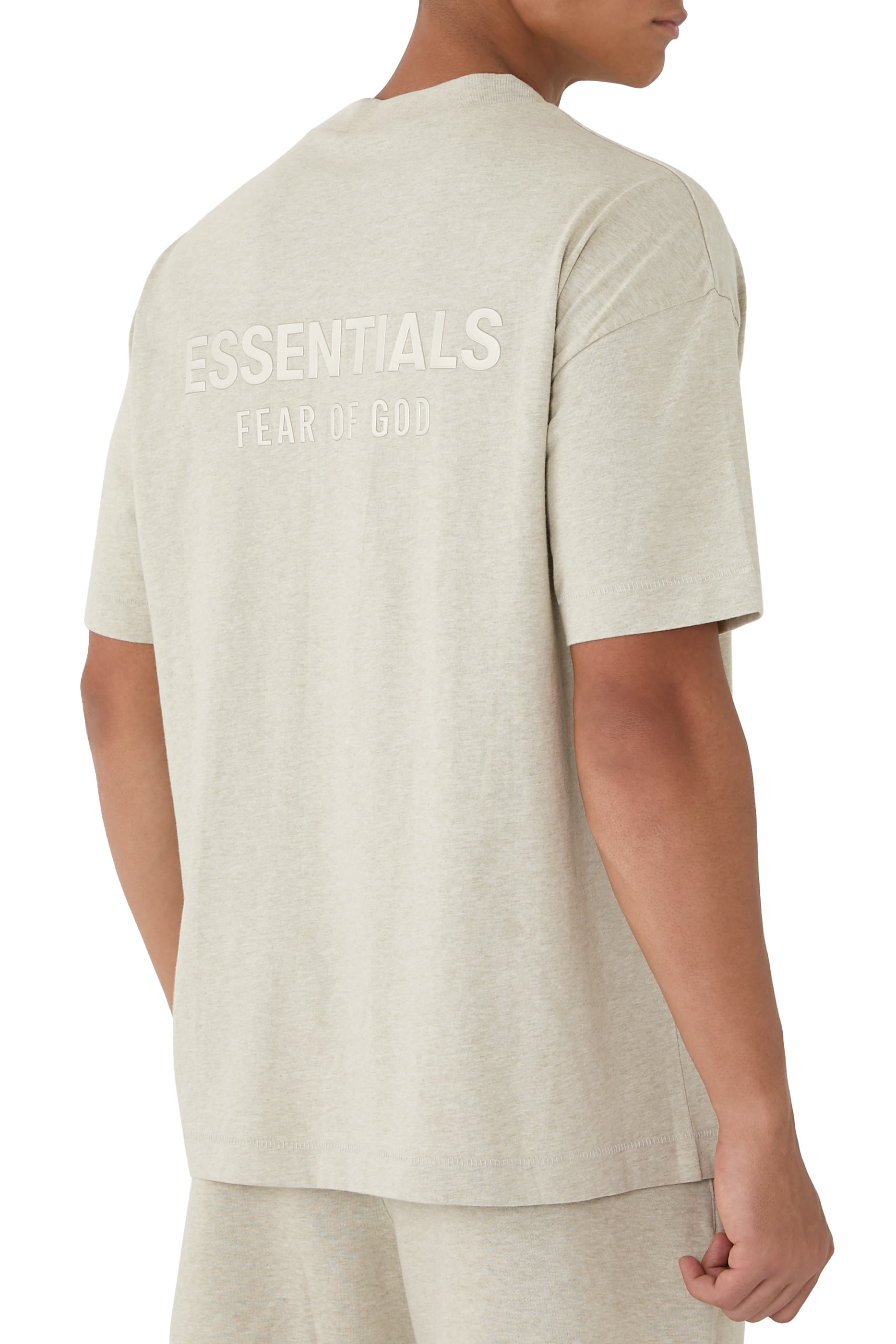 تيشيرت بقصة كلاسيكية