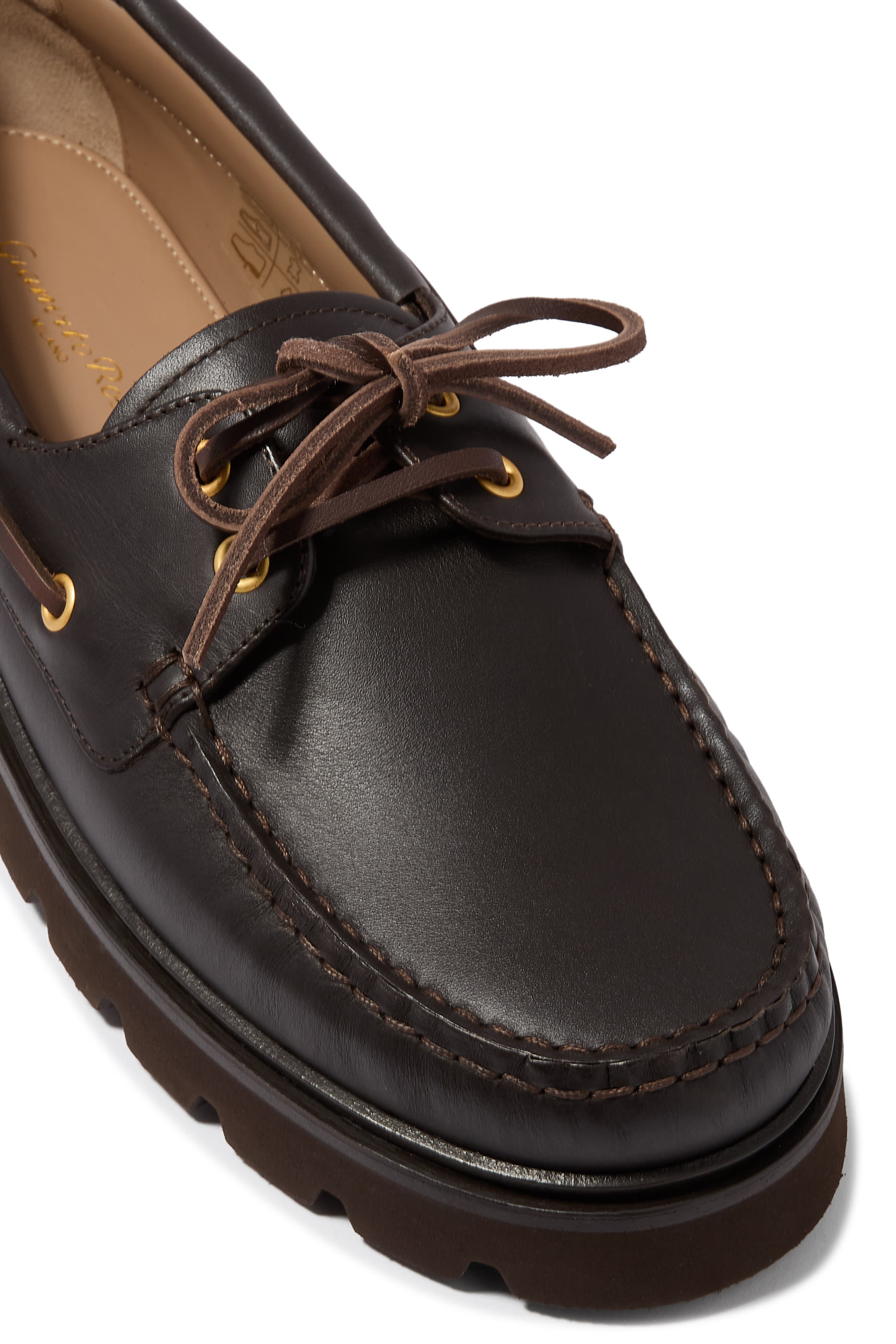 حذاء أولون سهل الارتداء