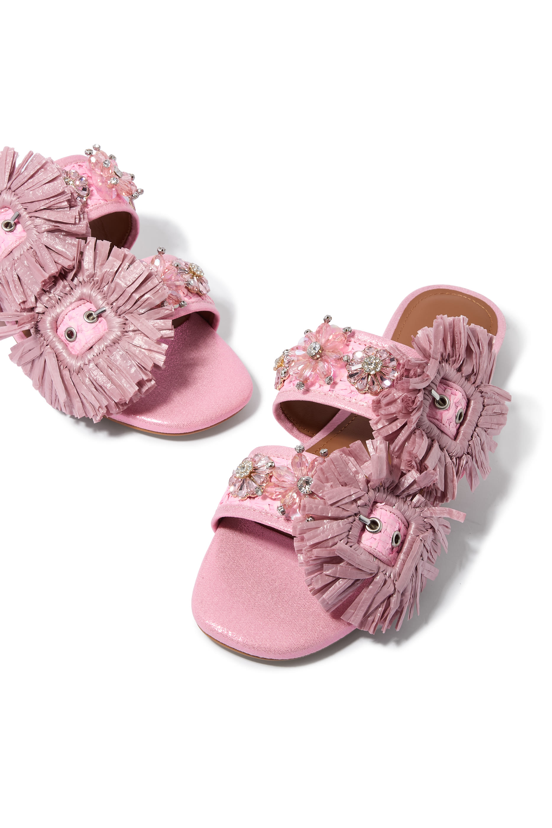 صندل بنعل مسطح بإبزيم رافيا