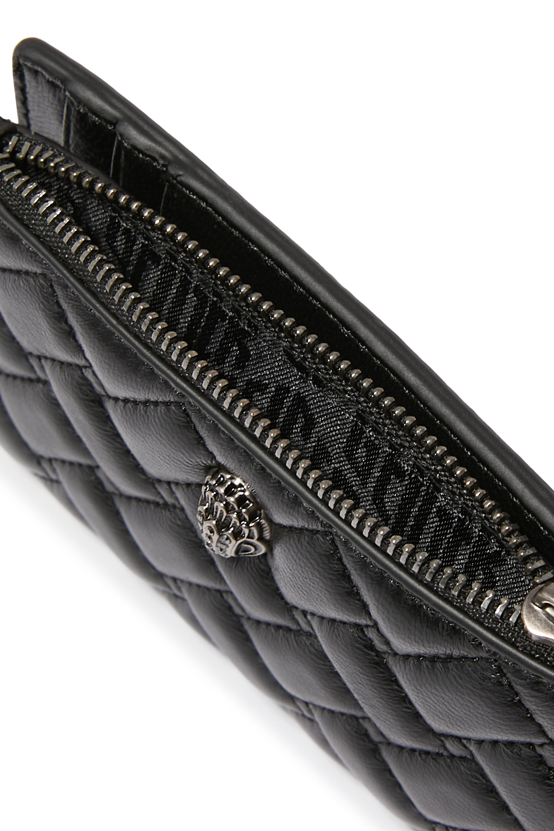 محفظة كنسينغتون بتصميم ثنائي الطي