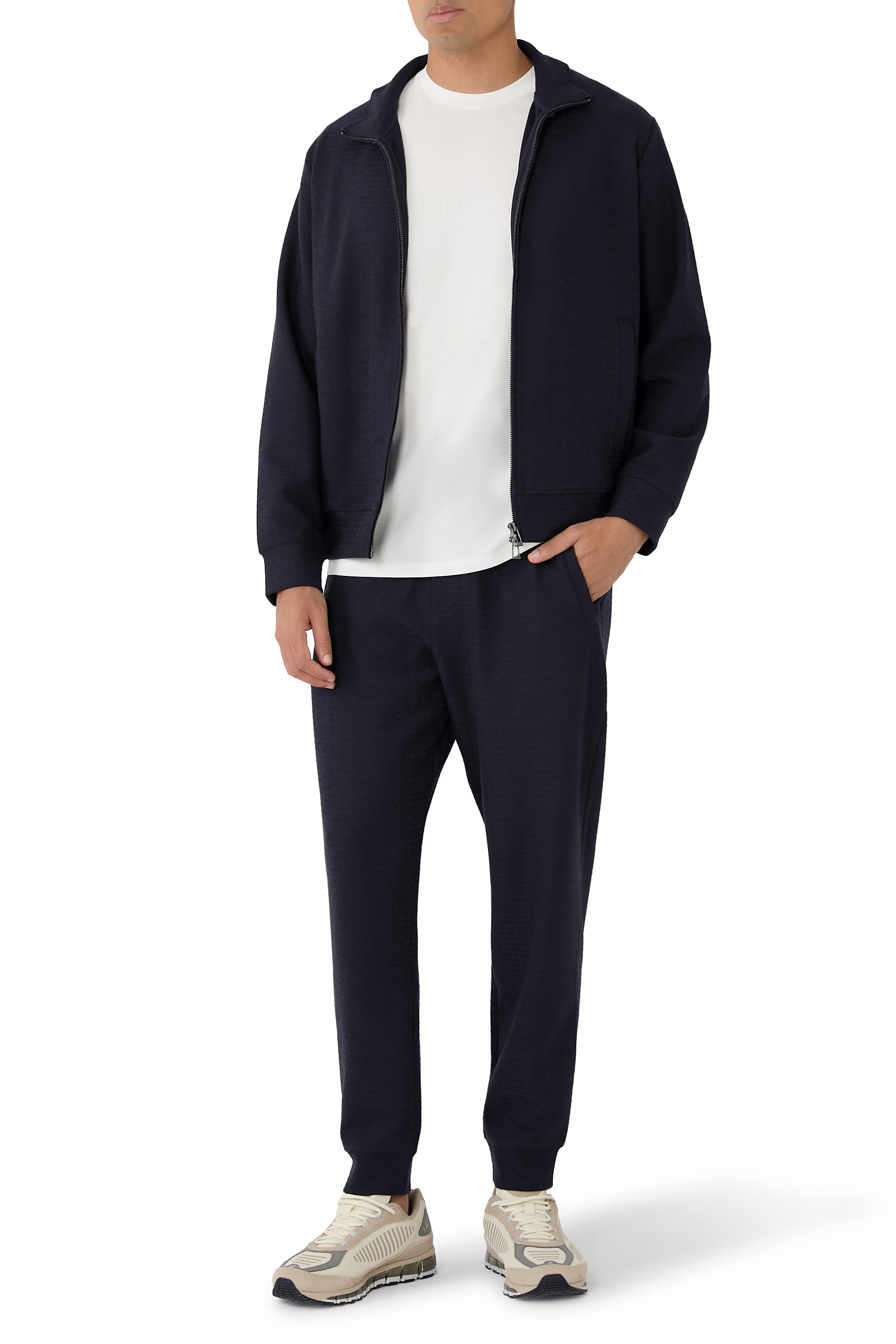 سويت شيرت بسحاب وشعار الماركة