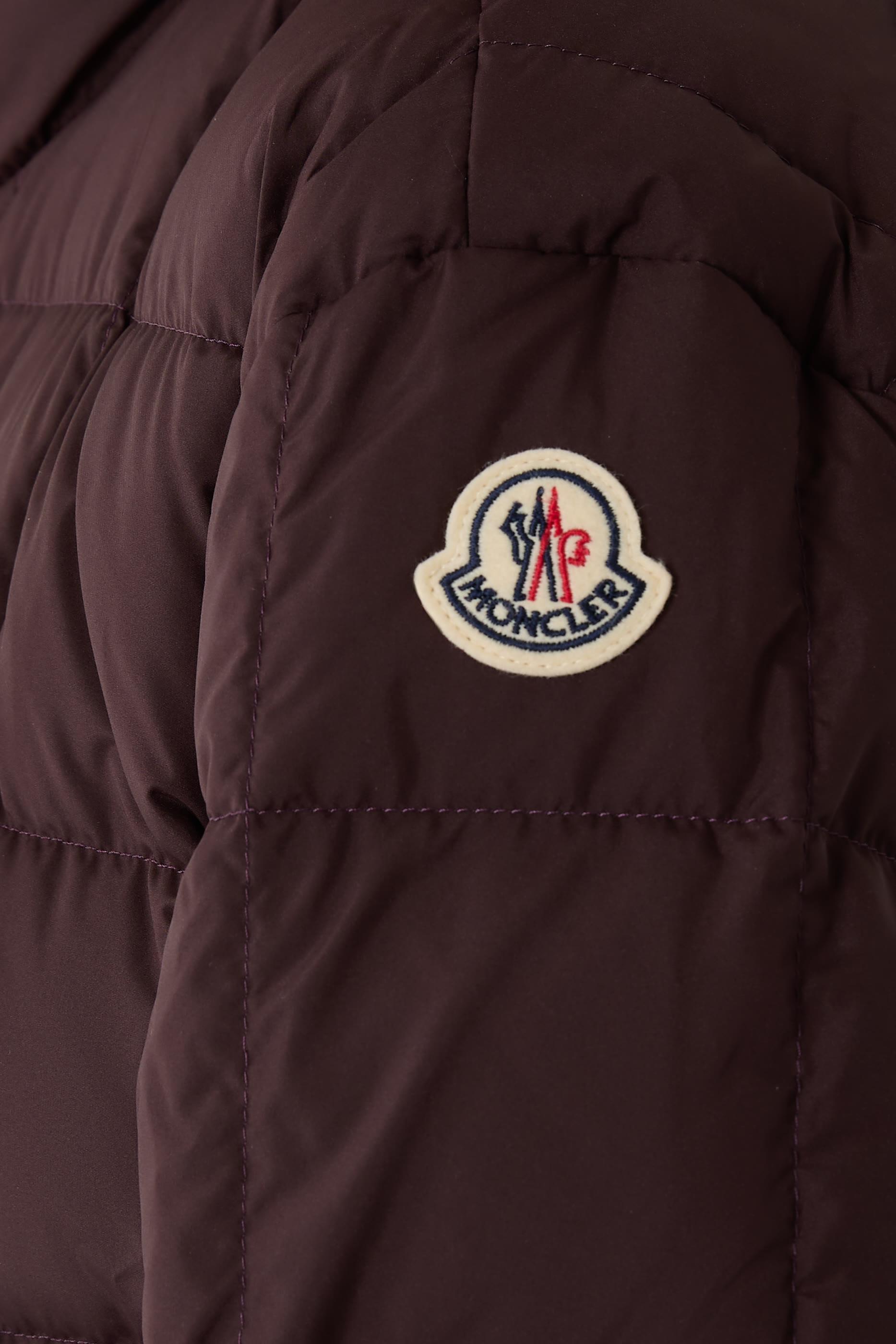 جاكيت أنتيجون