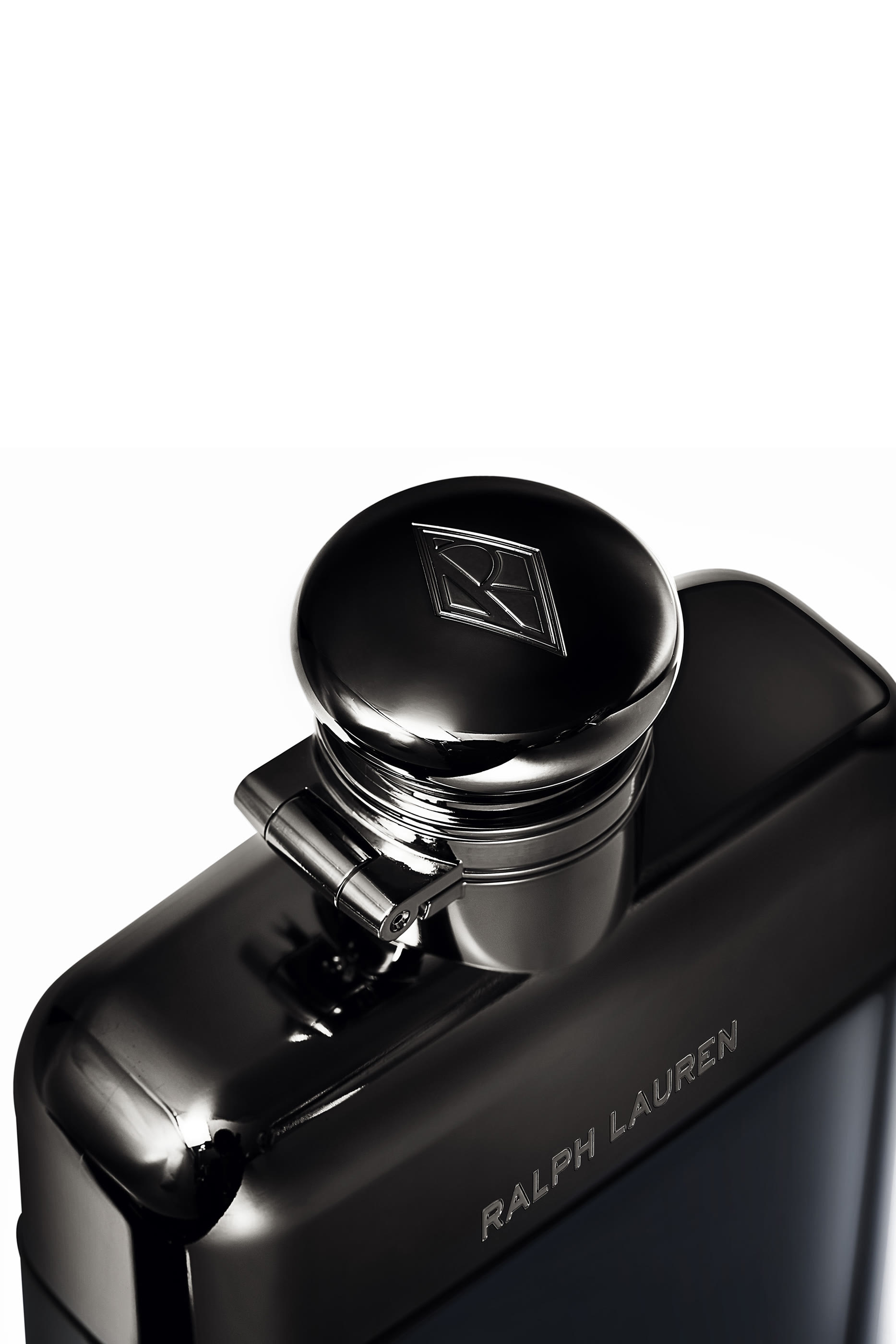 أو دو بارفان رالفز كلوب