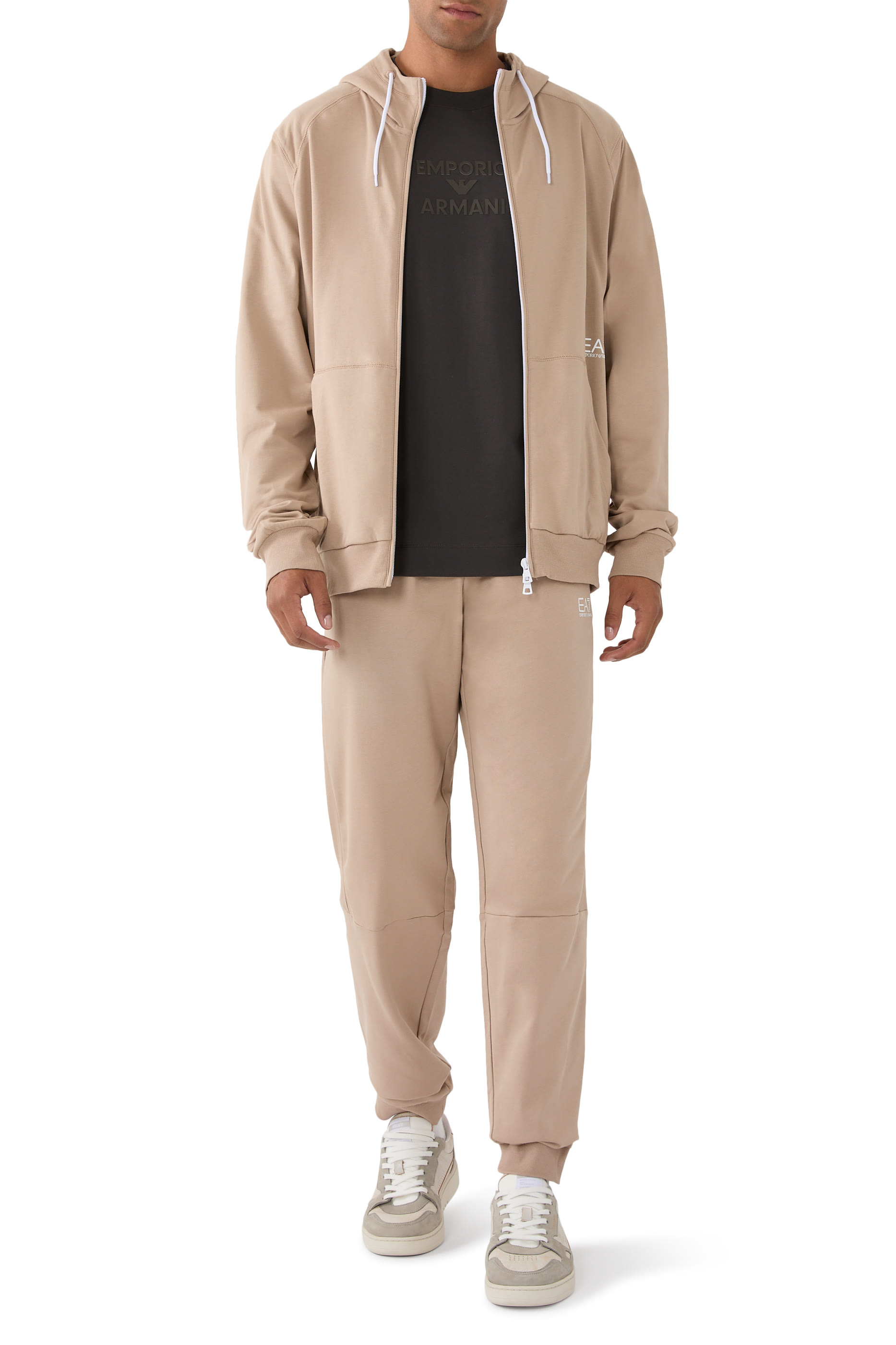 تيشيرت بشعار الماركة قطن