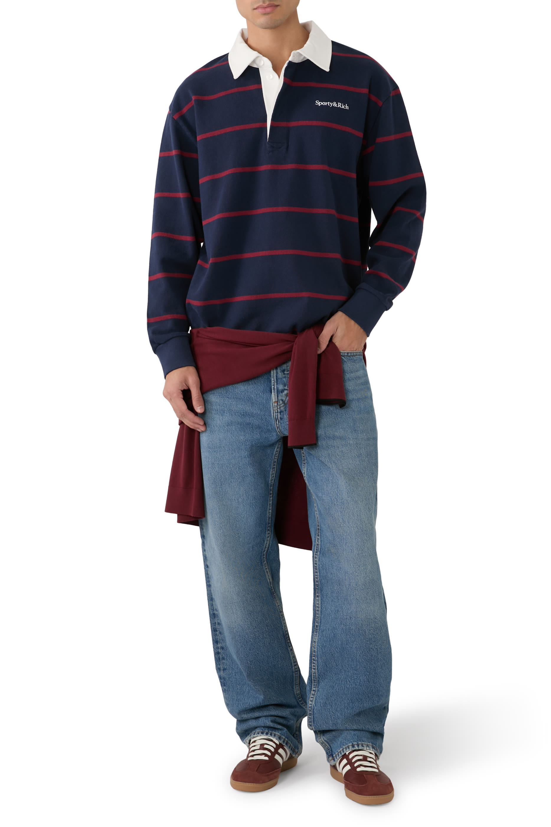 بنطال جينز بقصة مريحة