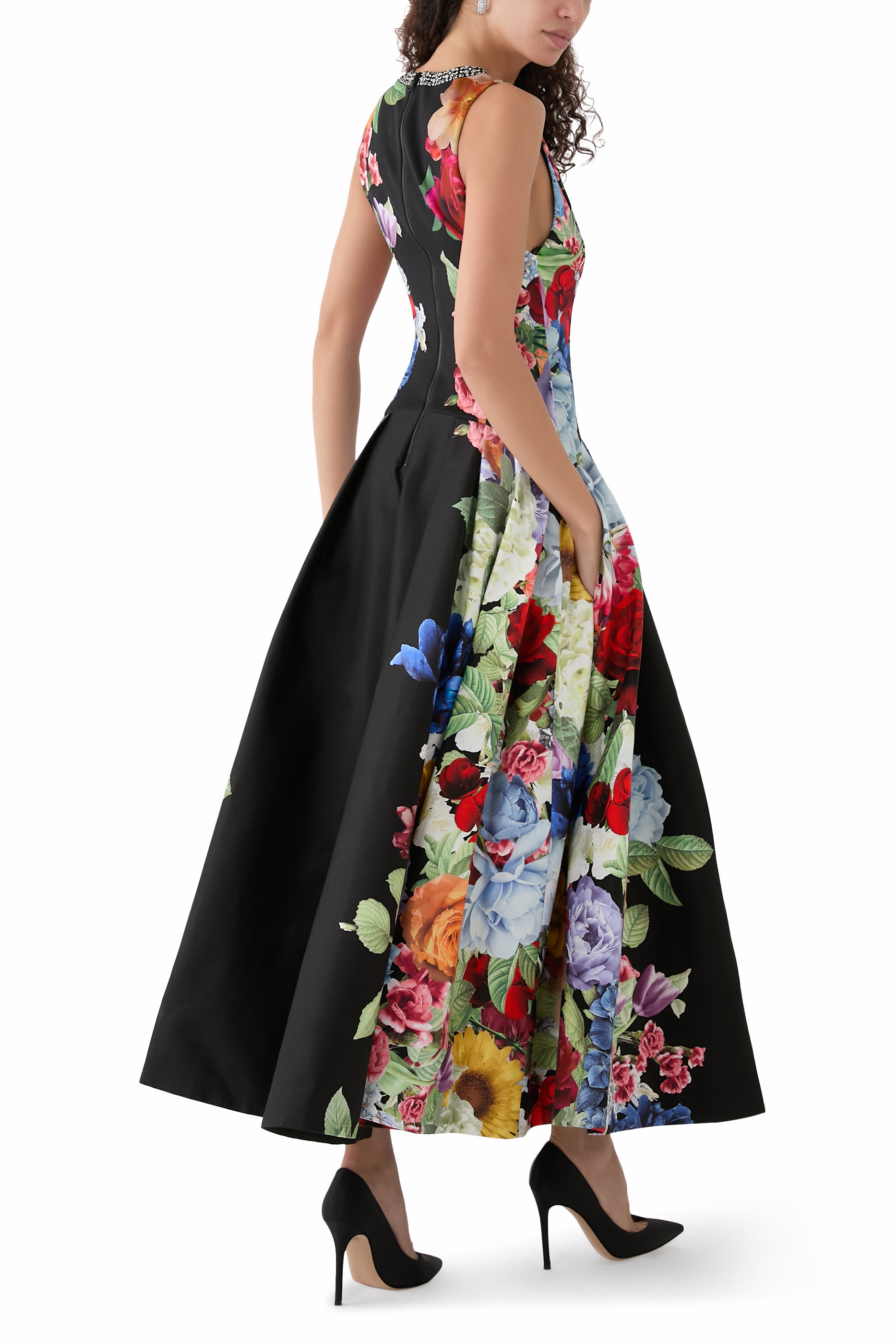 فستان أدلي متوسط الطول بخصر منخفض