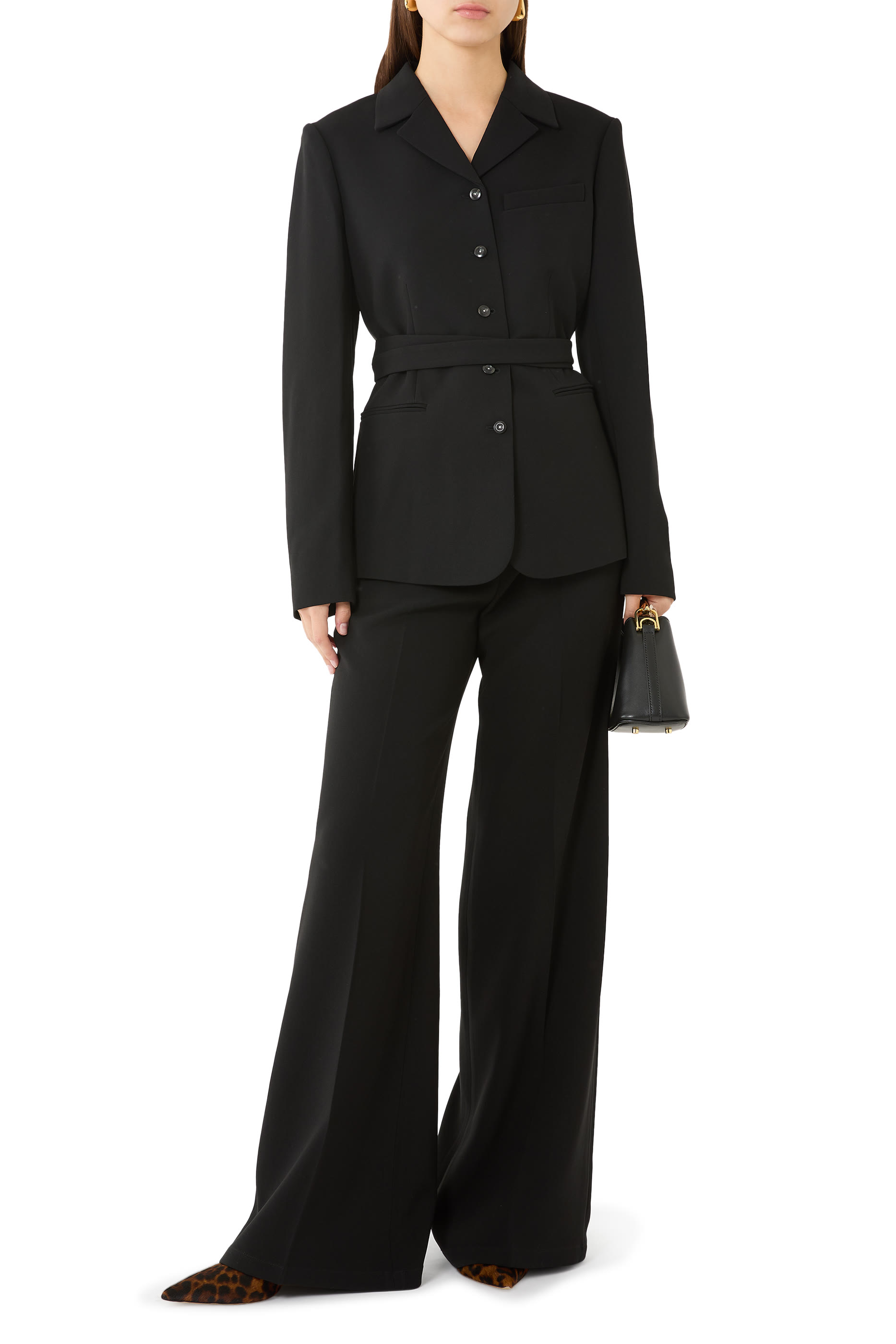 بنطال بقصة واسعة ساتان