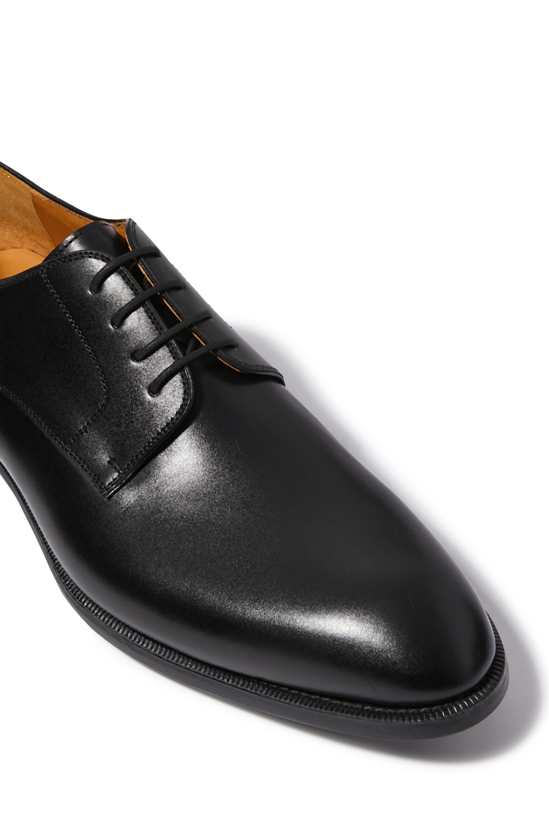 حذاء كارديف ديربي بأربطة