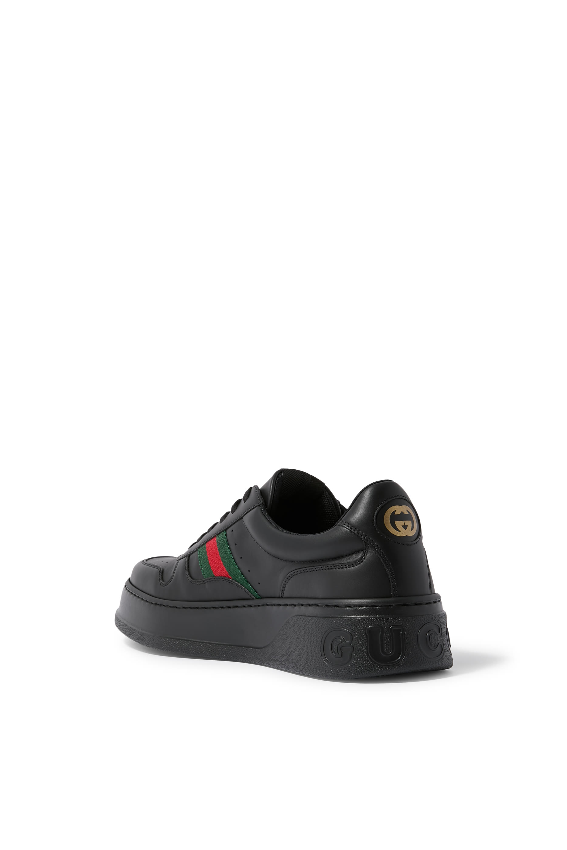 سنيكرز بنعل سميك