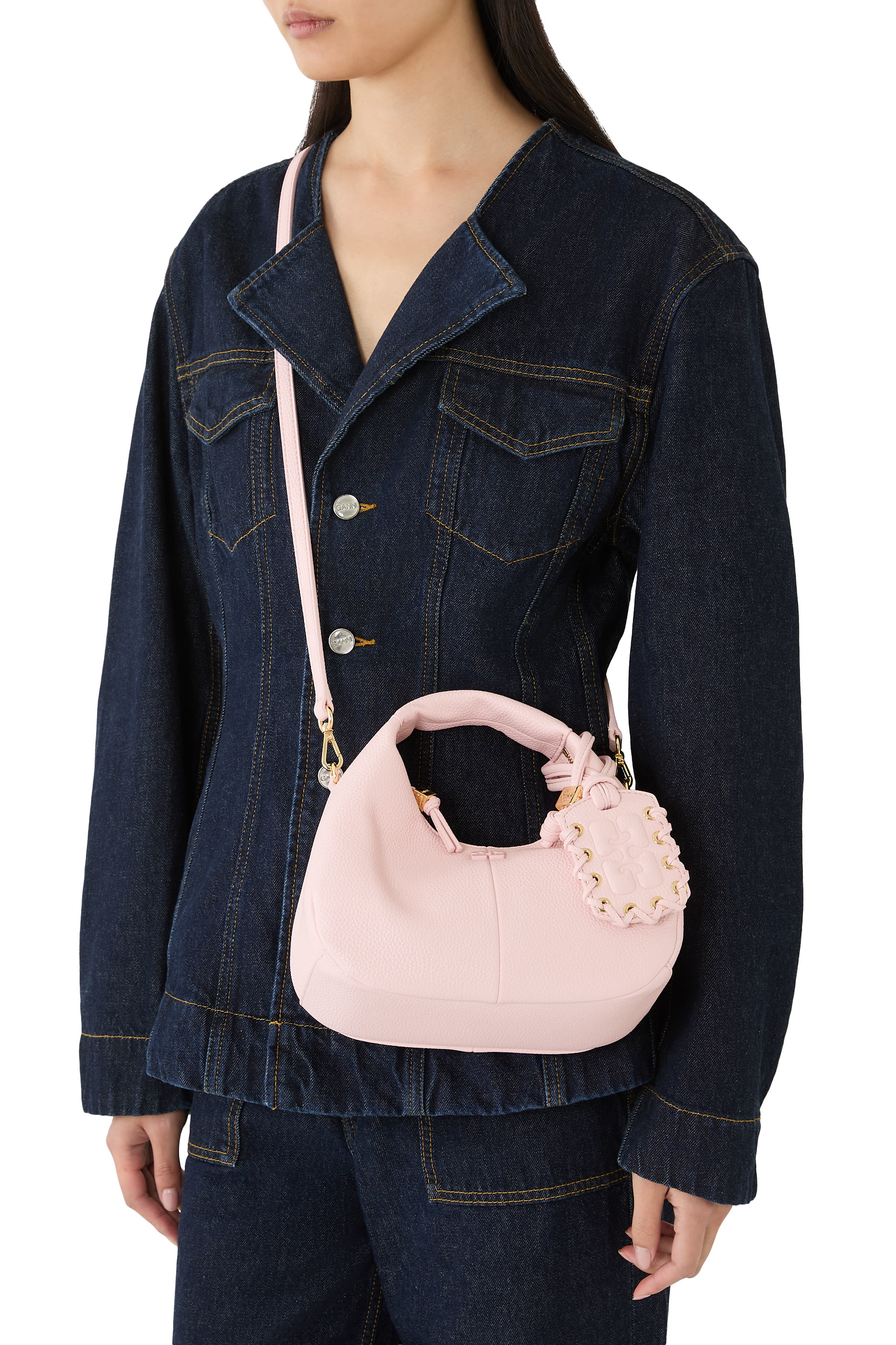 حقيبة هوبو صغيرة بارزة الملمس