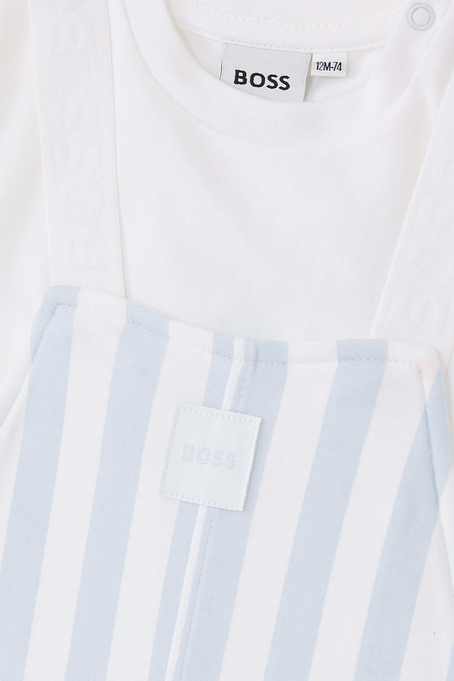 طقم تيشيرت ودنغري للأطفال