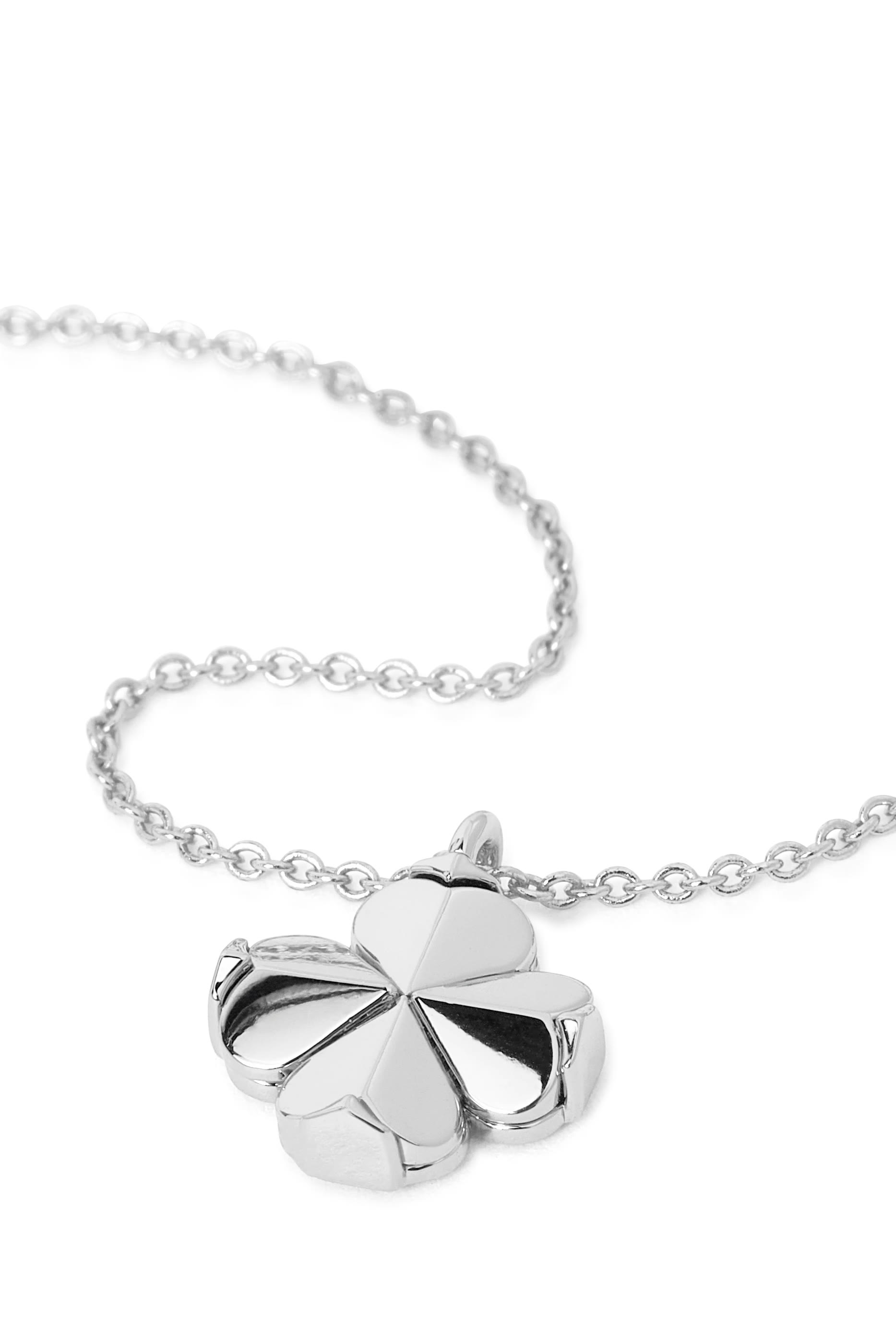 قلادة بدلاية صغيرة بتصميم زهرة بالشكل البستوني