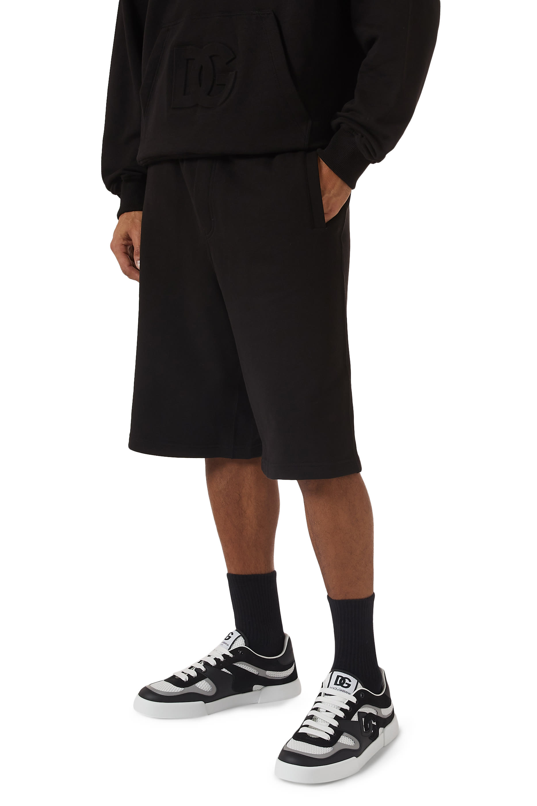 سنيكرز بشعار الماركة جلد