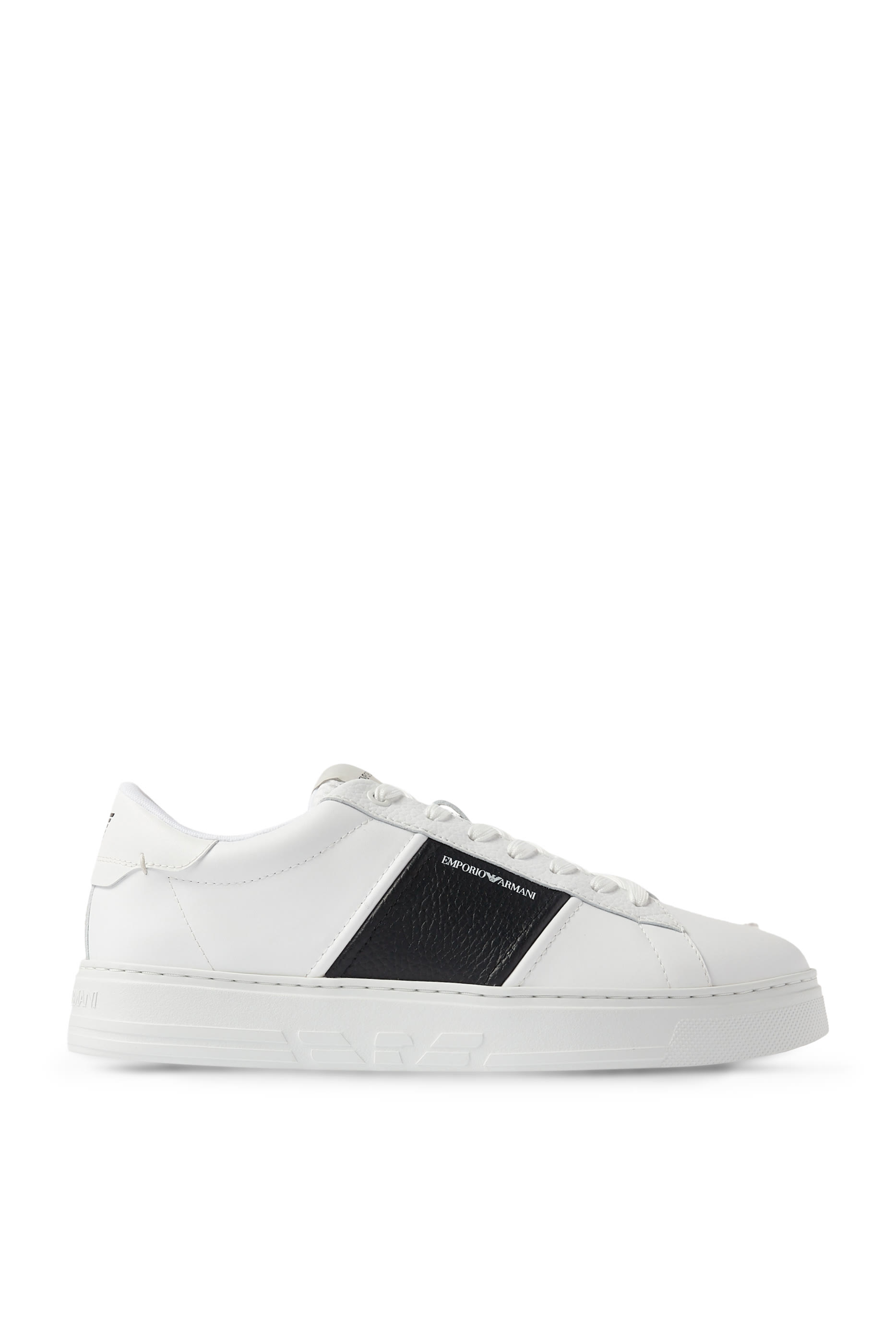 سنيكرز بشعار الماركة