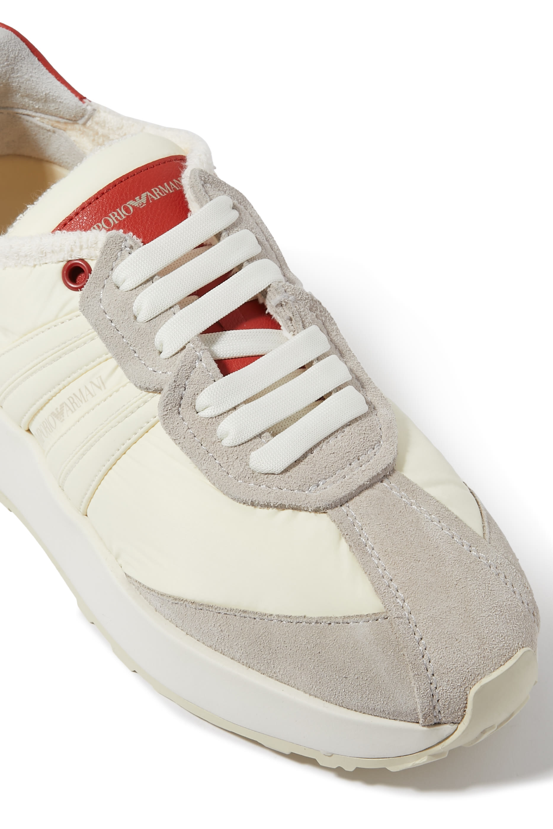 سنيكرز نايلون