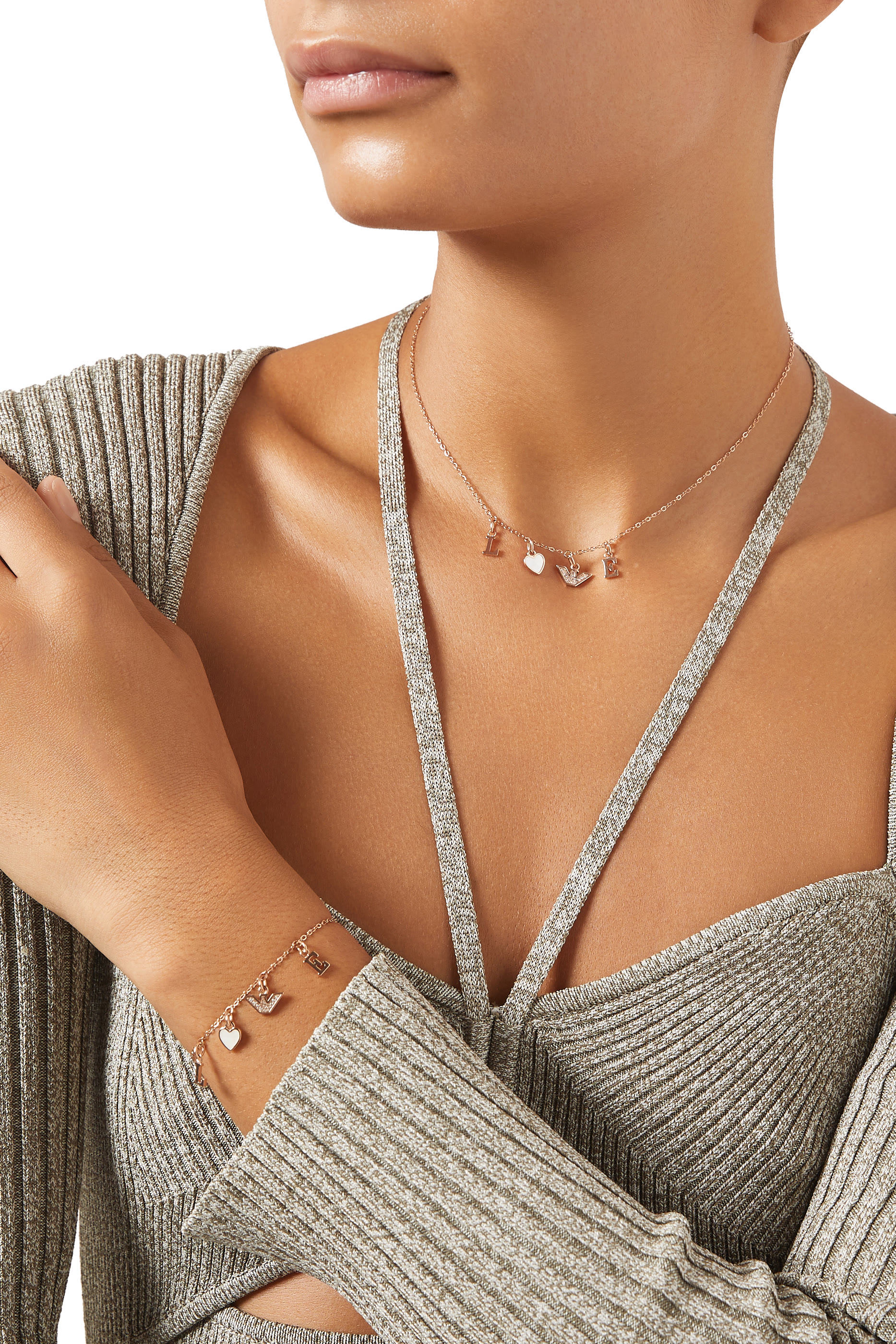 قلادة بحلية بكلمة 'Love' مرصعة بالكريستال ستانليس ستيل