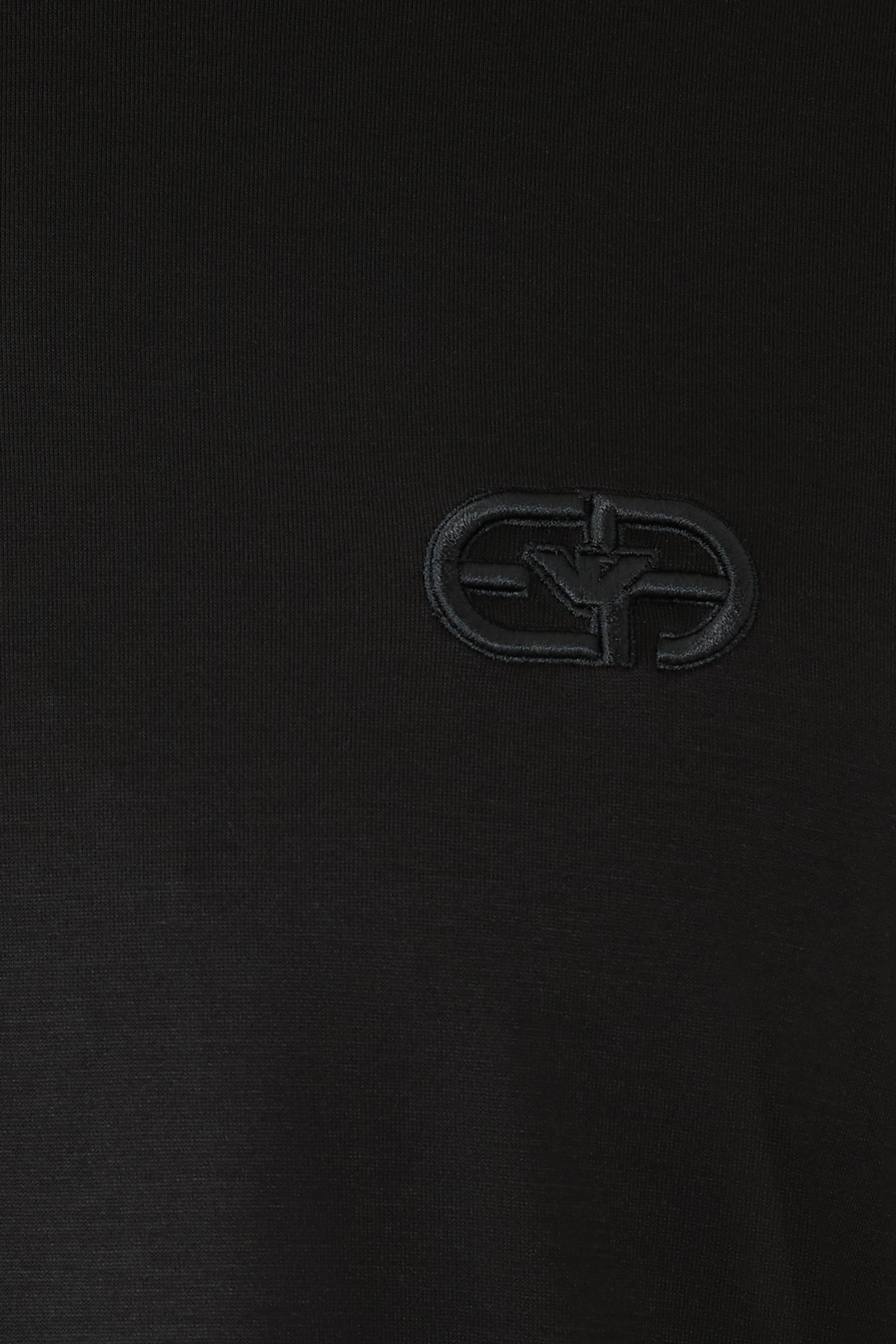 تيشيرت بشعار رأس النسر