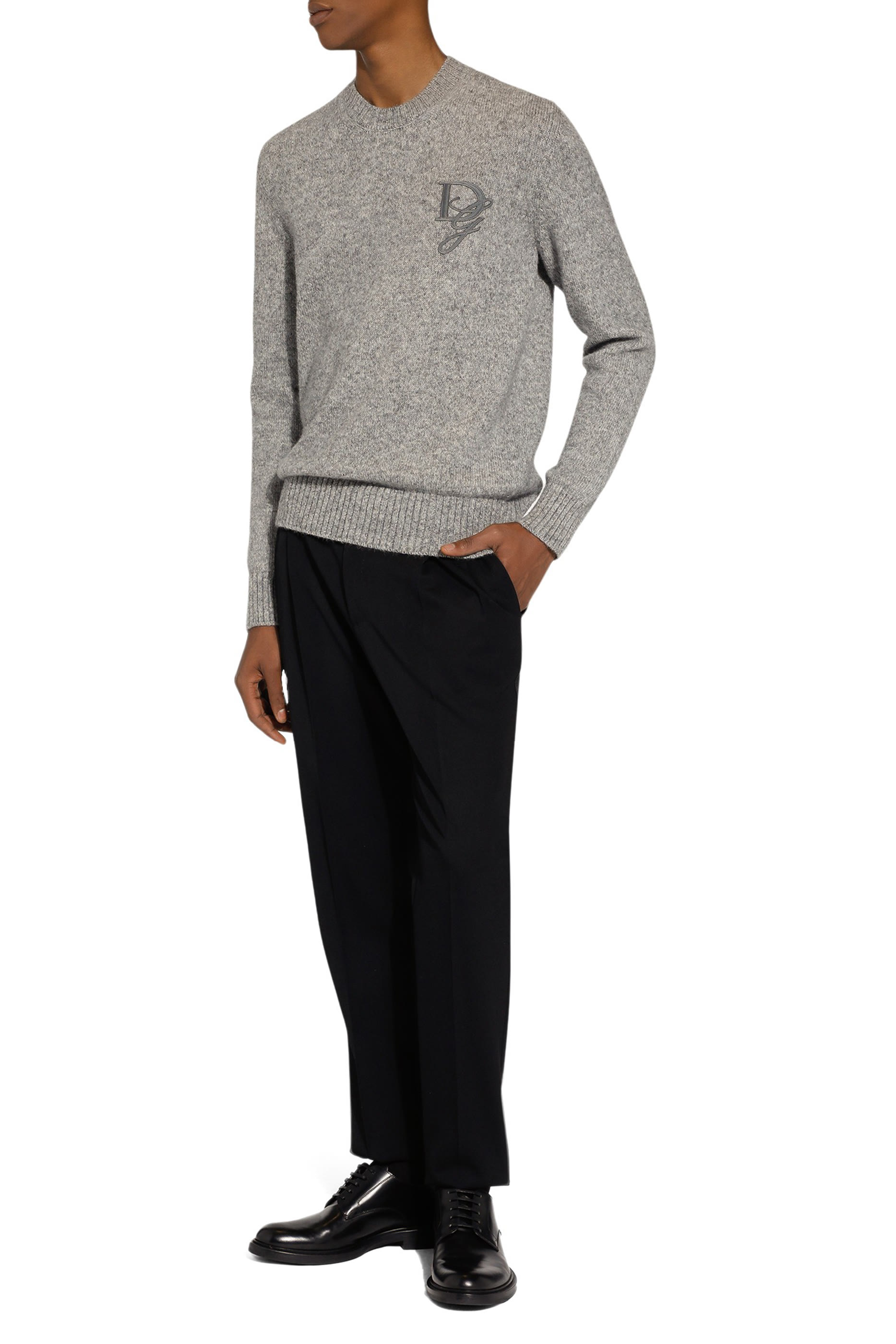 سترة بياقة مستديرة بتطريز حرفي شعار الماركة صوف