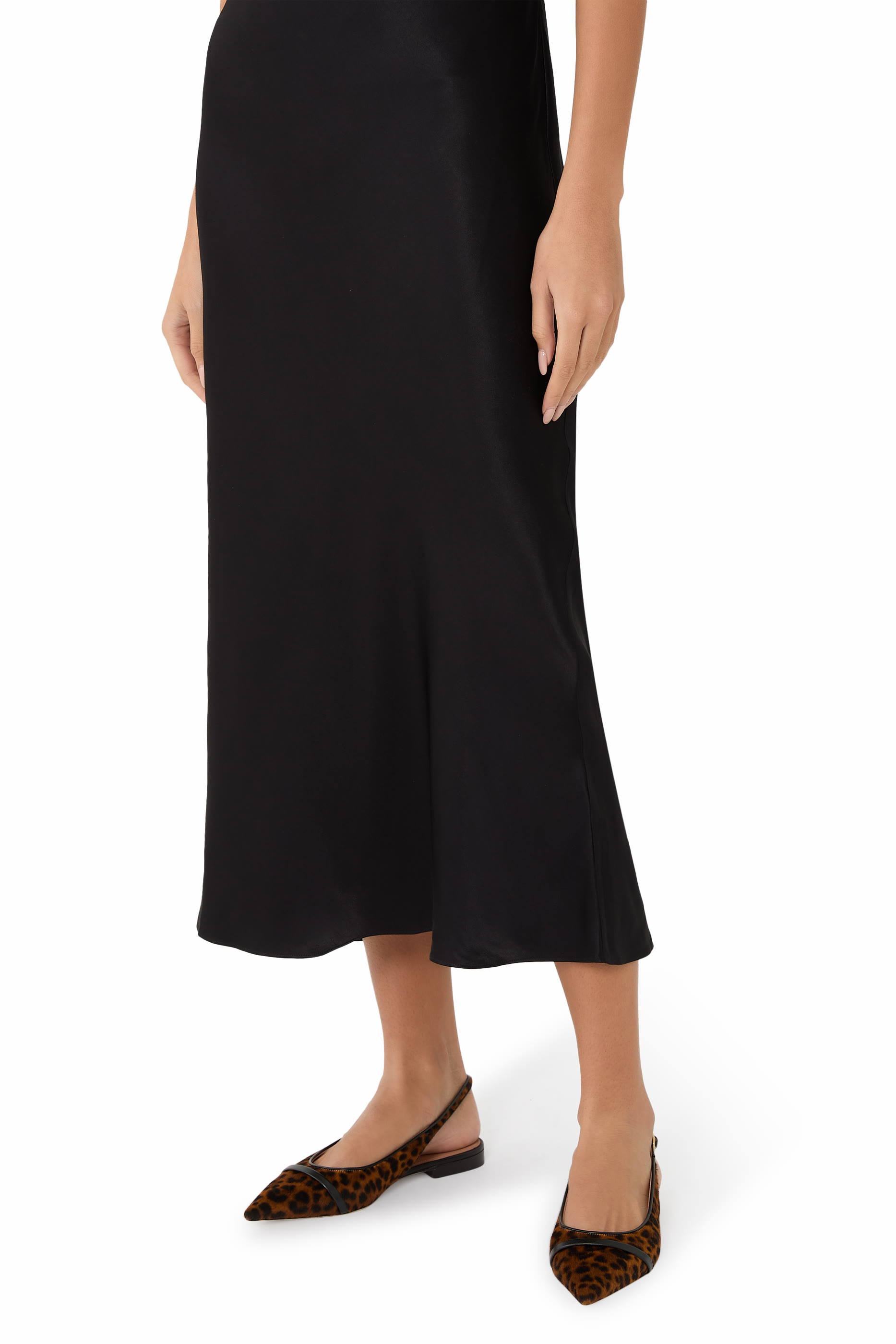 حذاء بالرينا جاما بنقشة جلد فهد