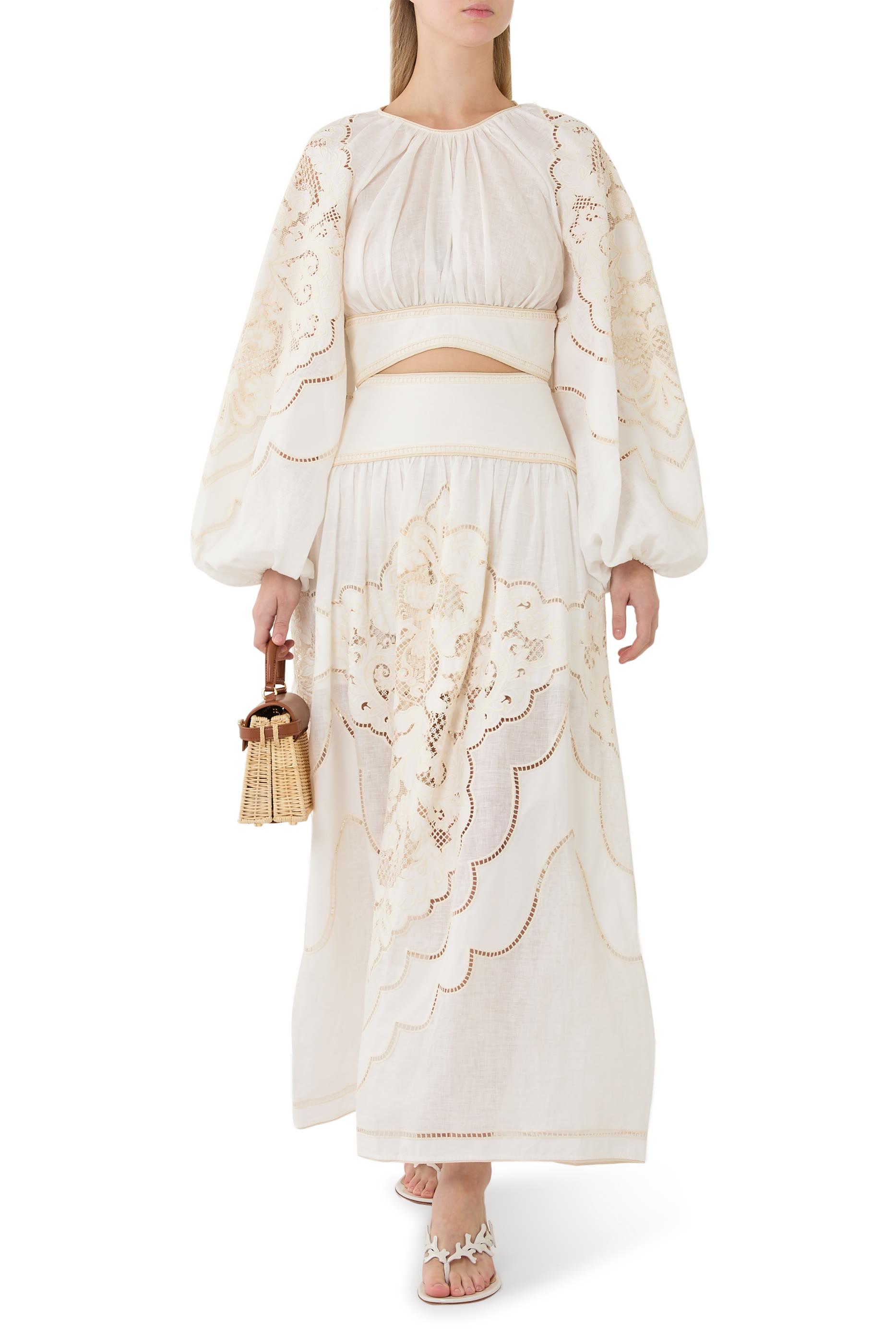 تنورة طويلة دايلايت