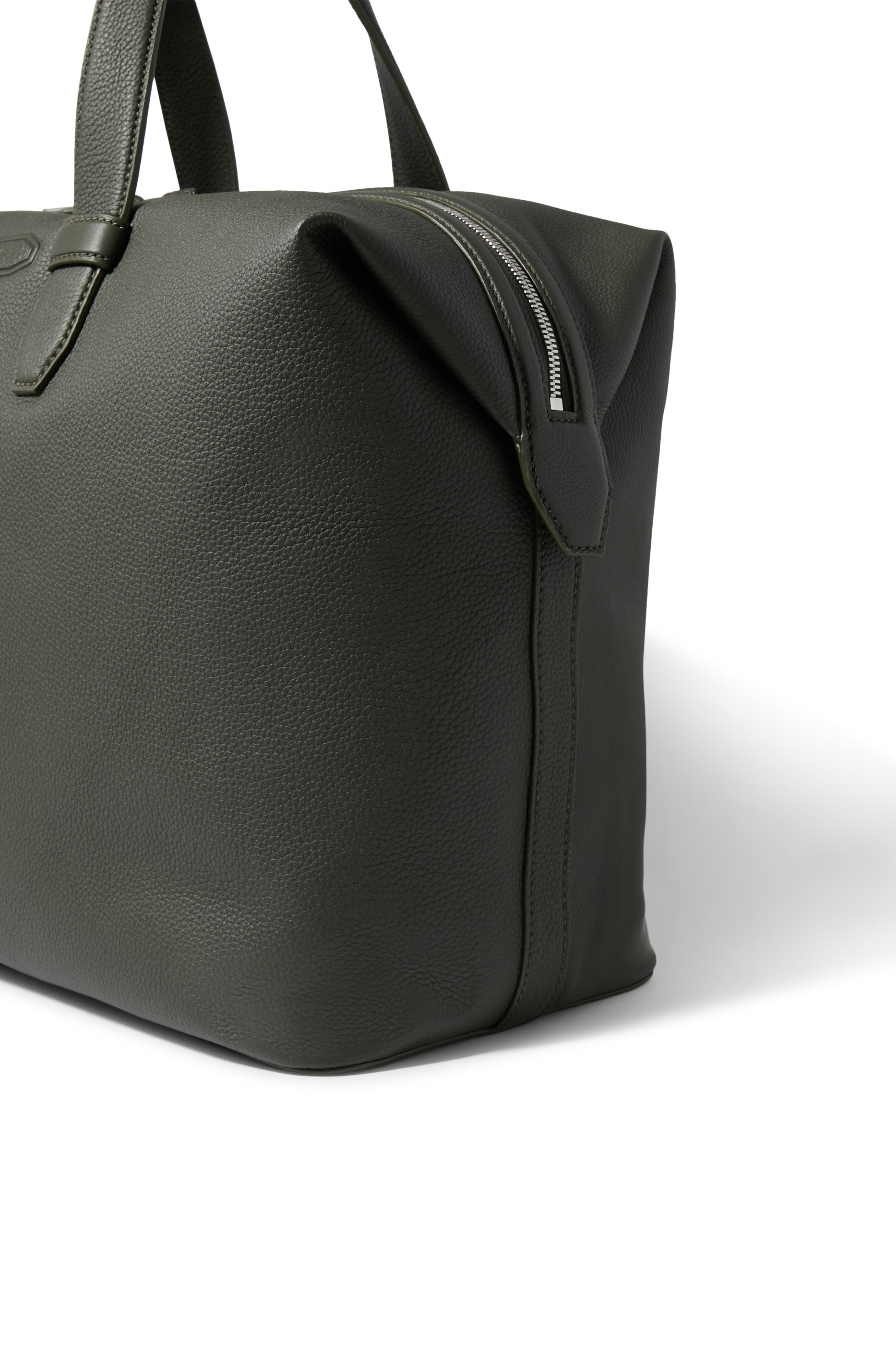 حقيبة دافل جلد