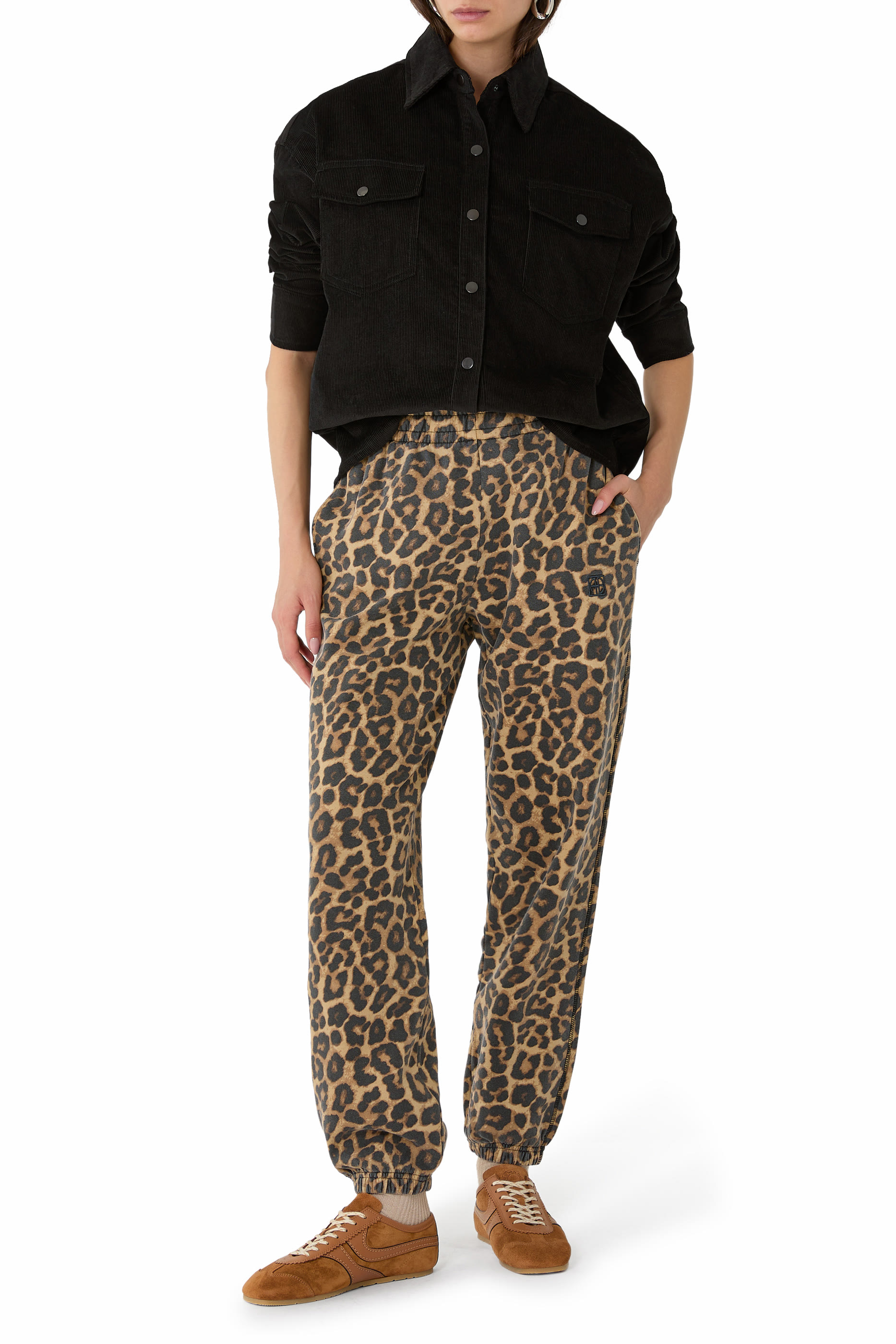 بنطال كارتر رياضي بحروف شعار الماركة