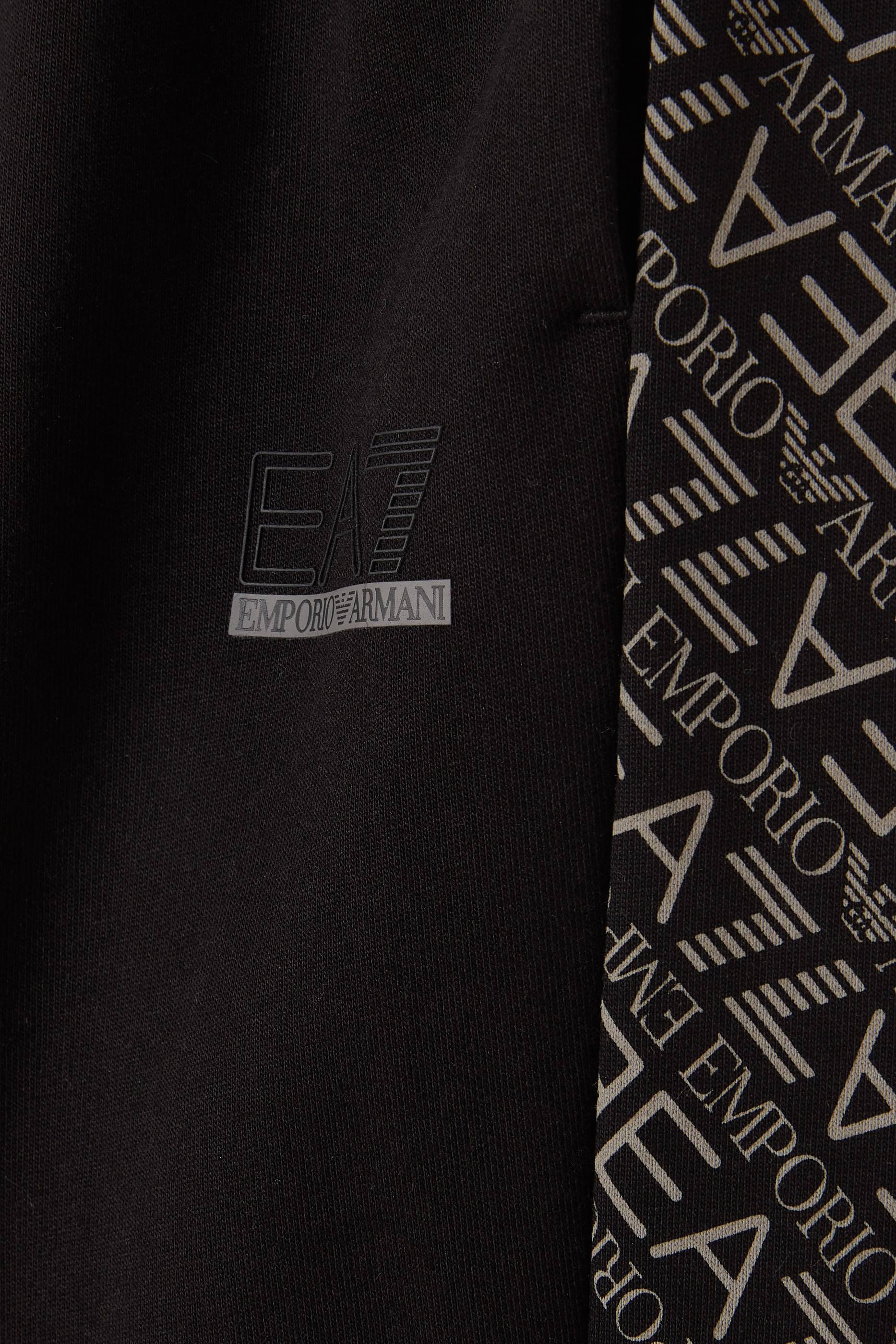 بنطال رياضي بشعار الماركة للأطفال