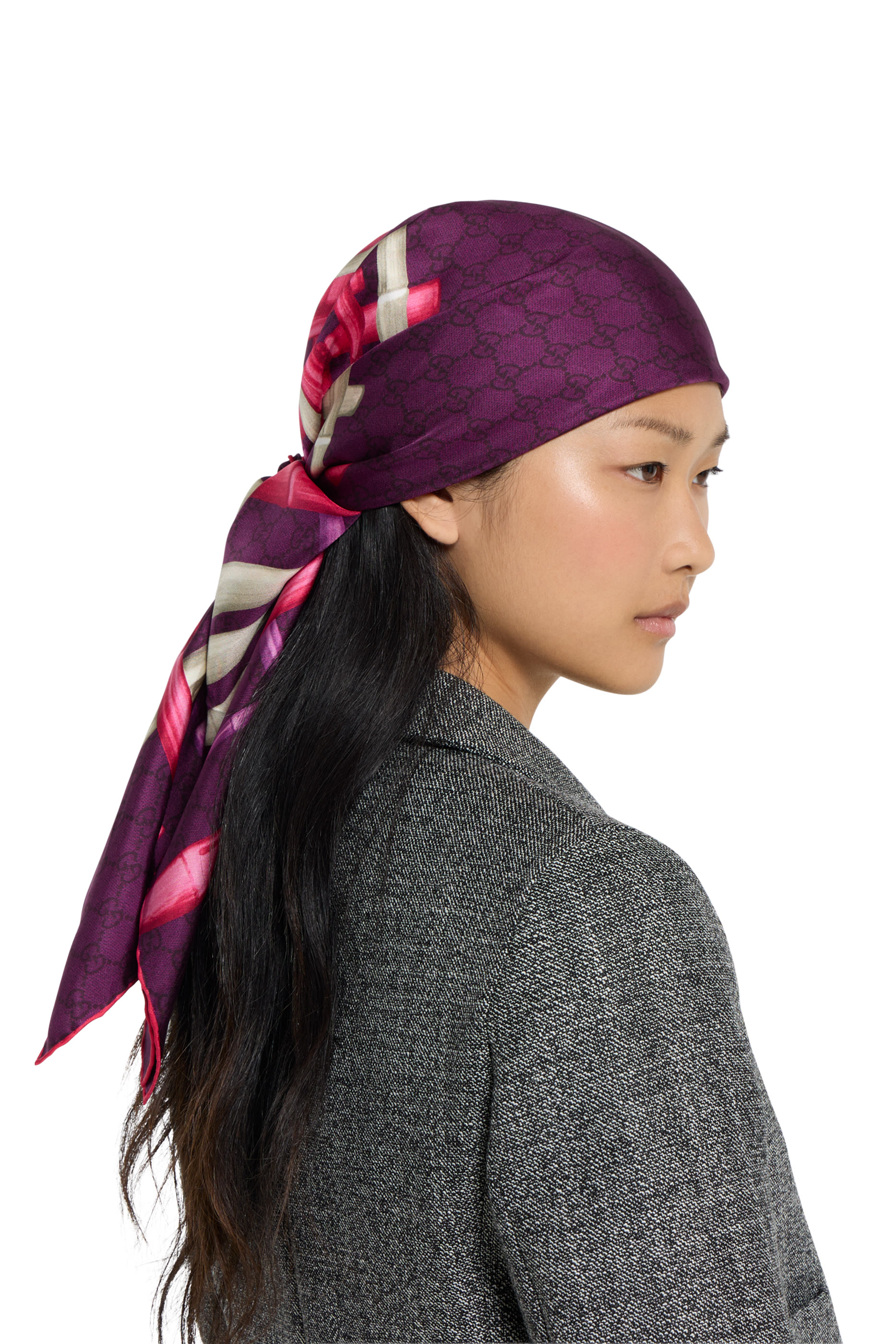 وشاح مربع بنقشة حرير تويل