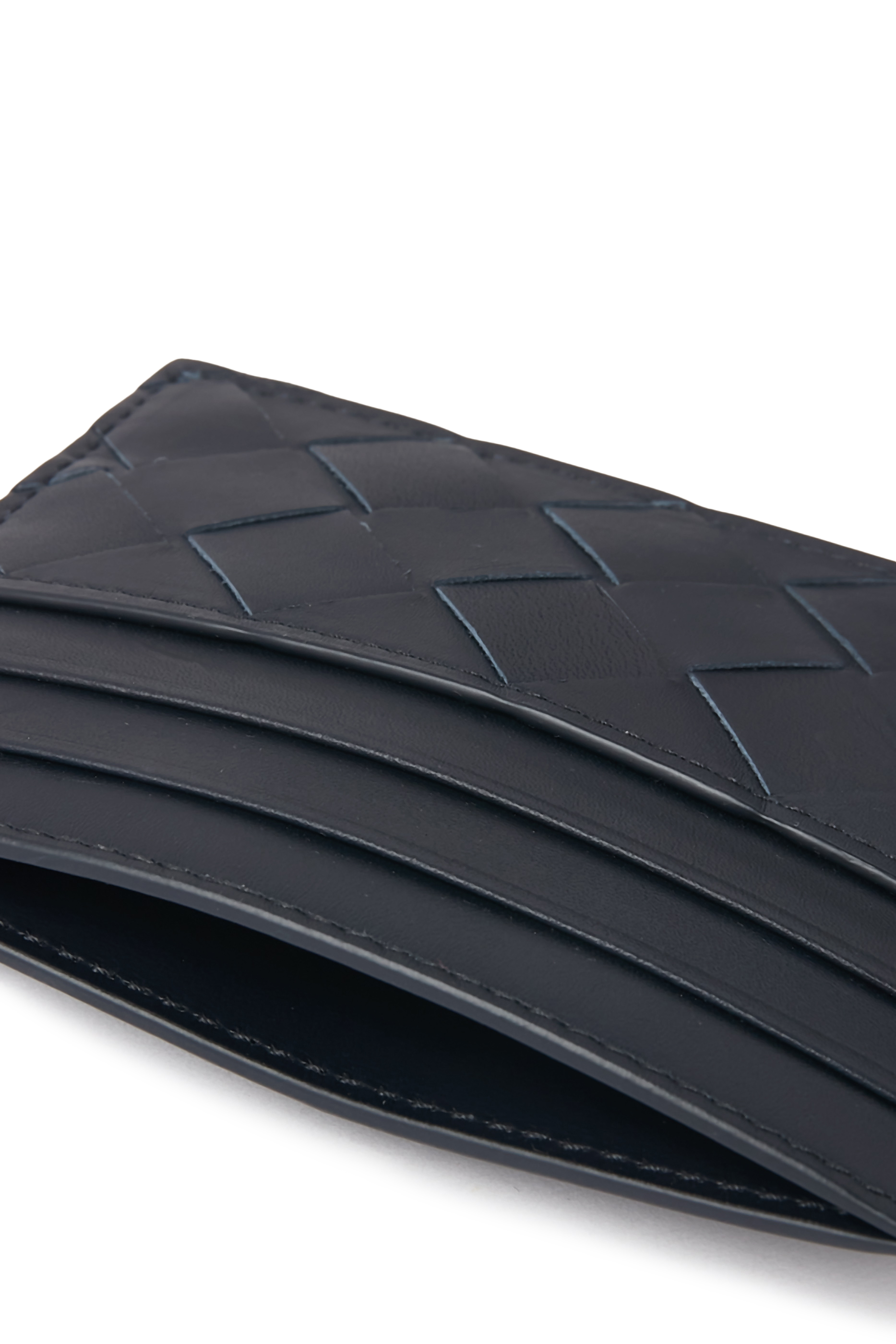 حافظة بطاقات بتصميم مجدول