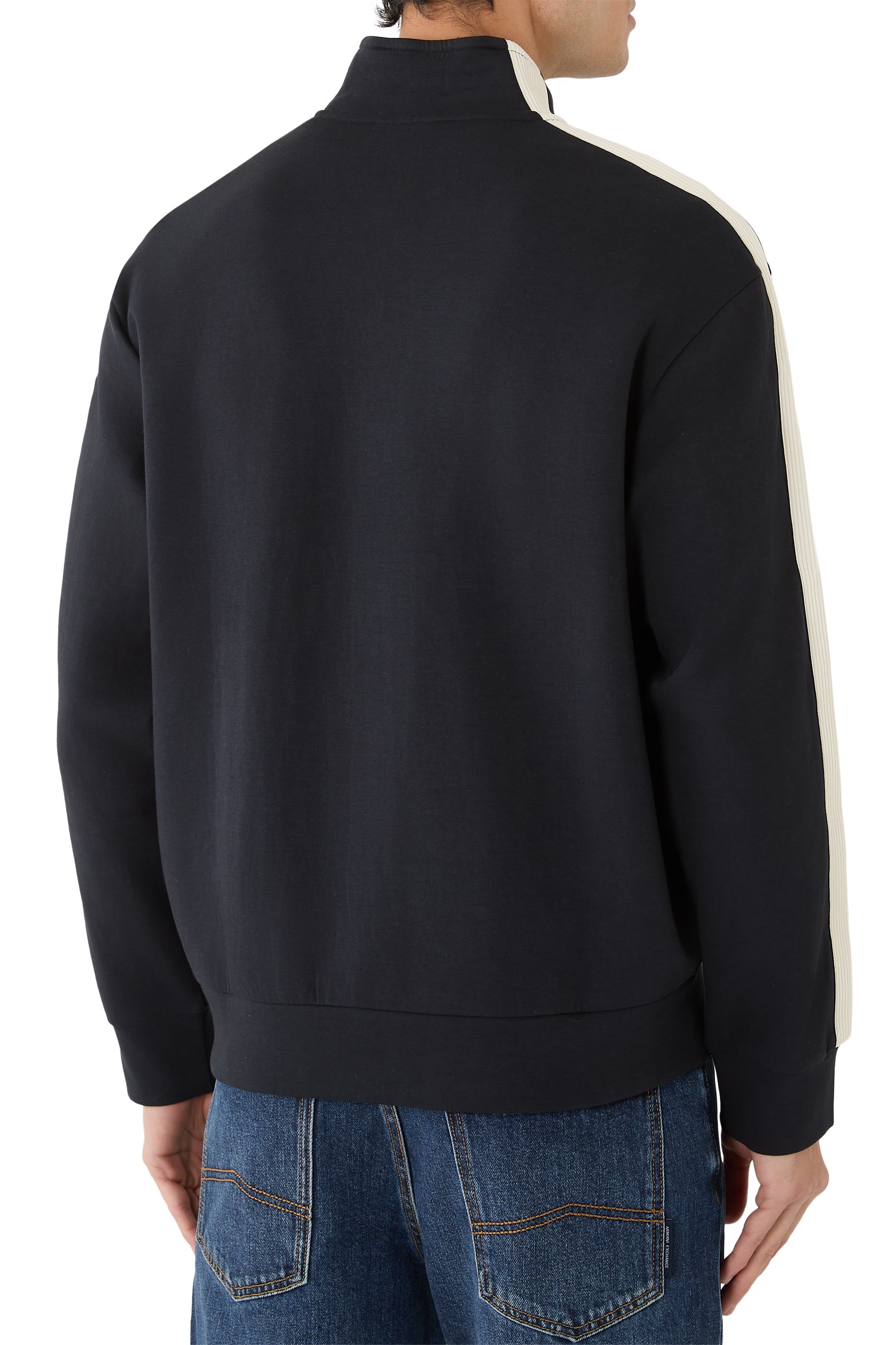 سويت شيرت بسحاب مزين بحرفي شعار الماركة