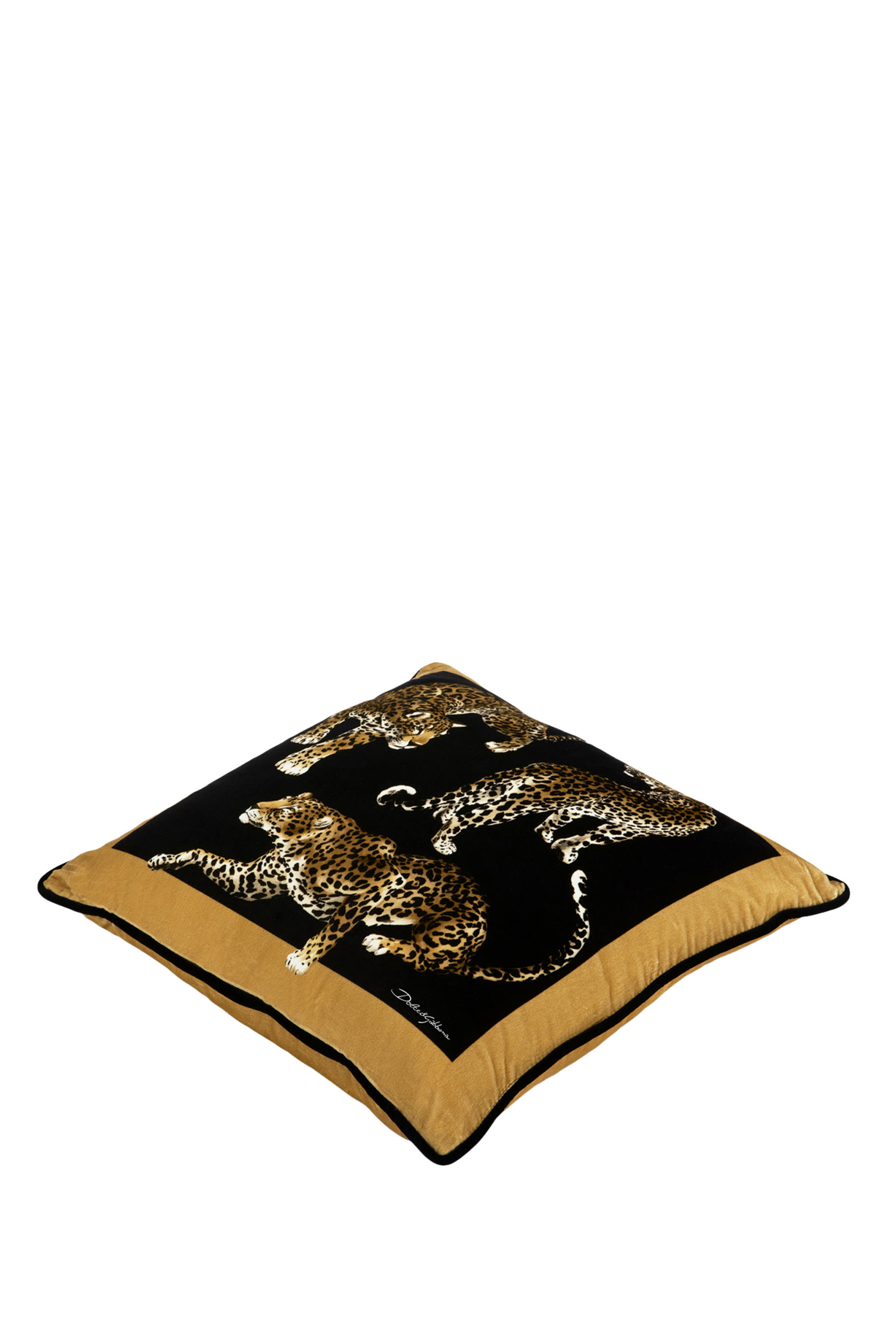 وسادة بنقشة فهد مخمل