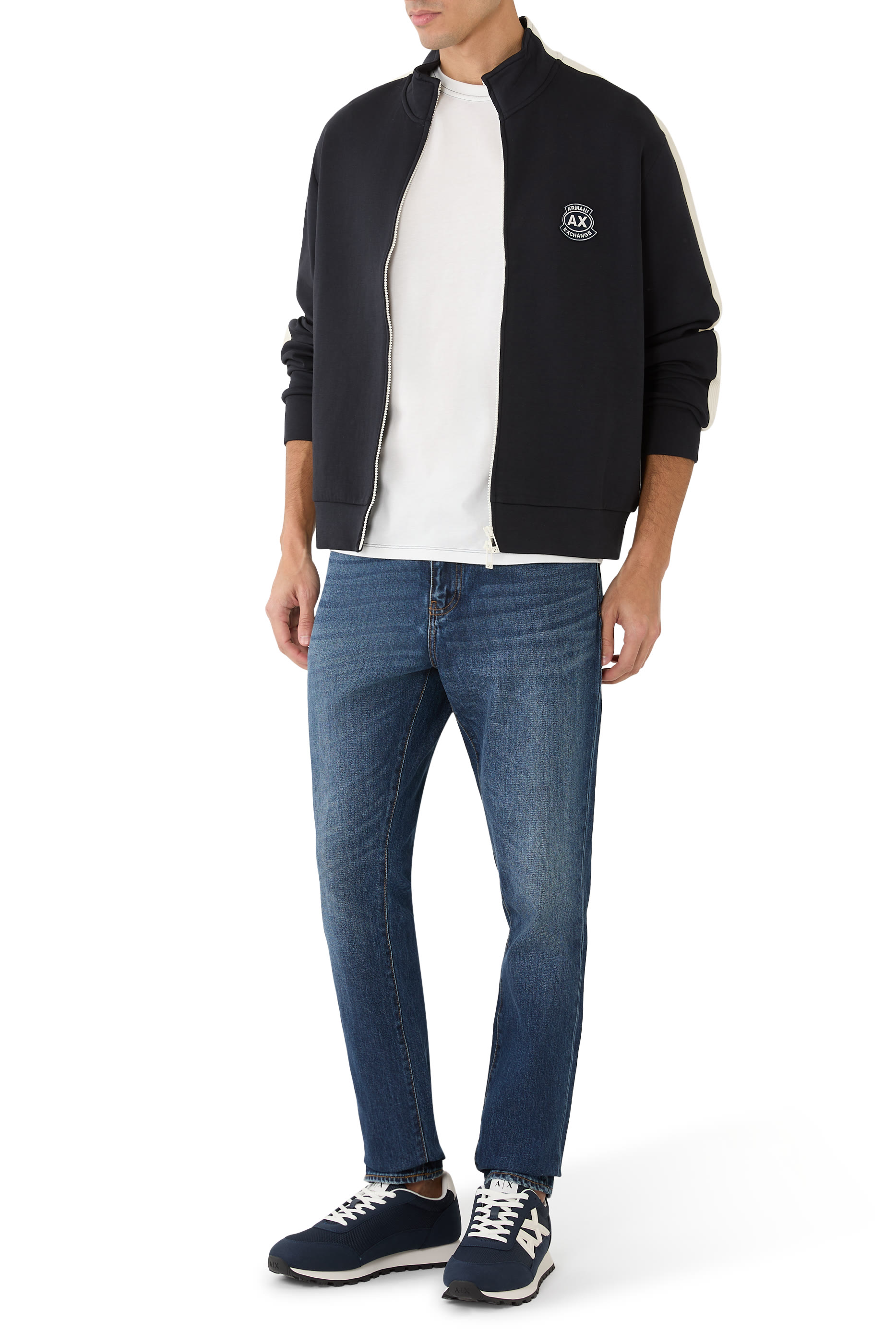 سويت شيرت بسحاب مزين بحرفي شعار الماركة