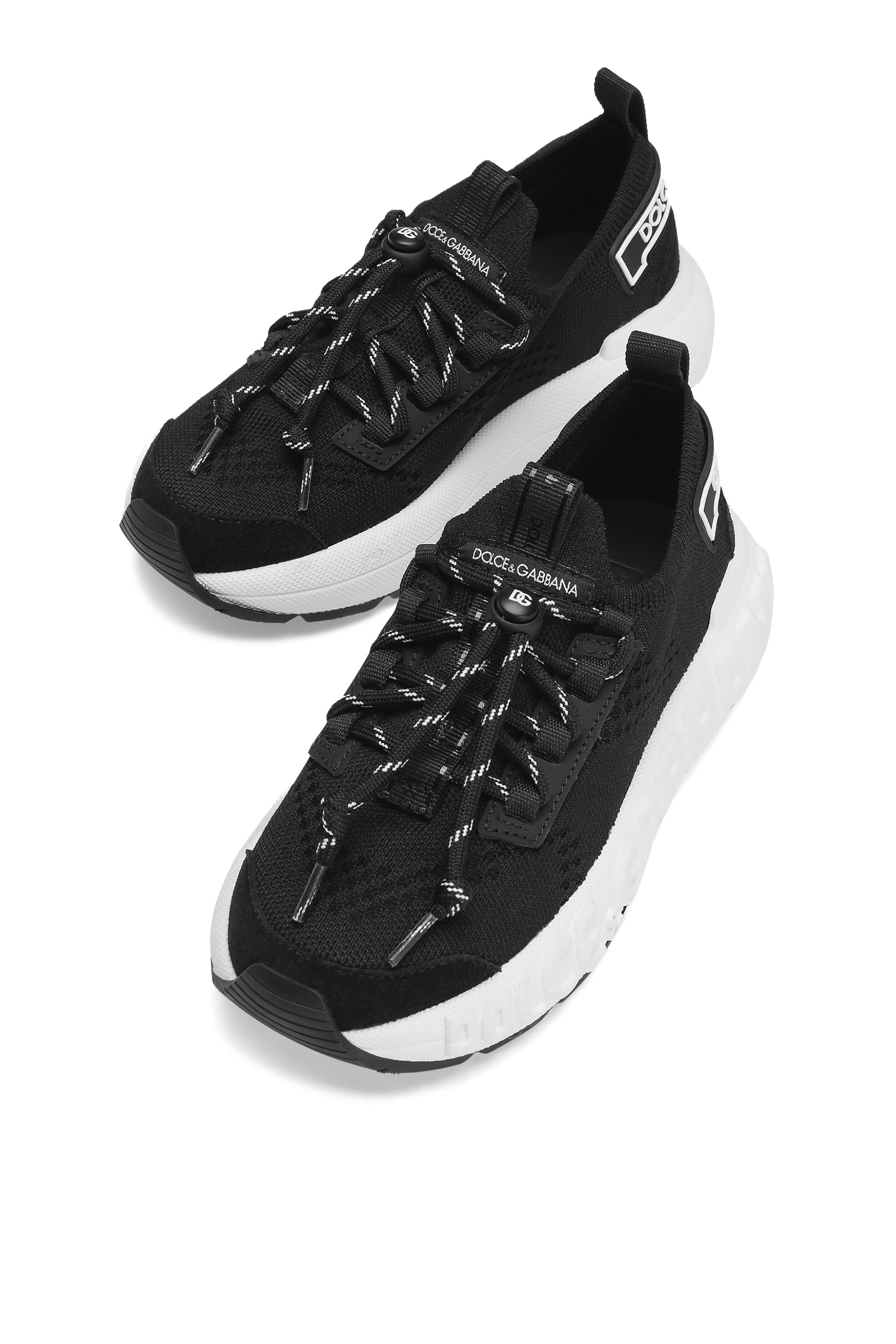 سنيكرز بشعار الماركة جيرسيه وجلد عجل مقسم