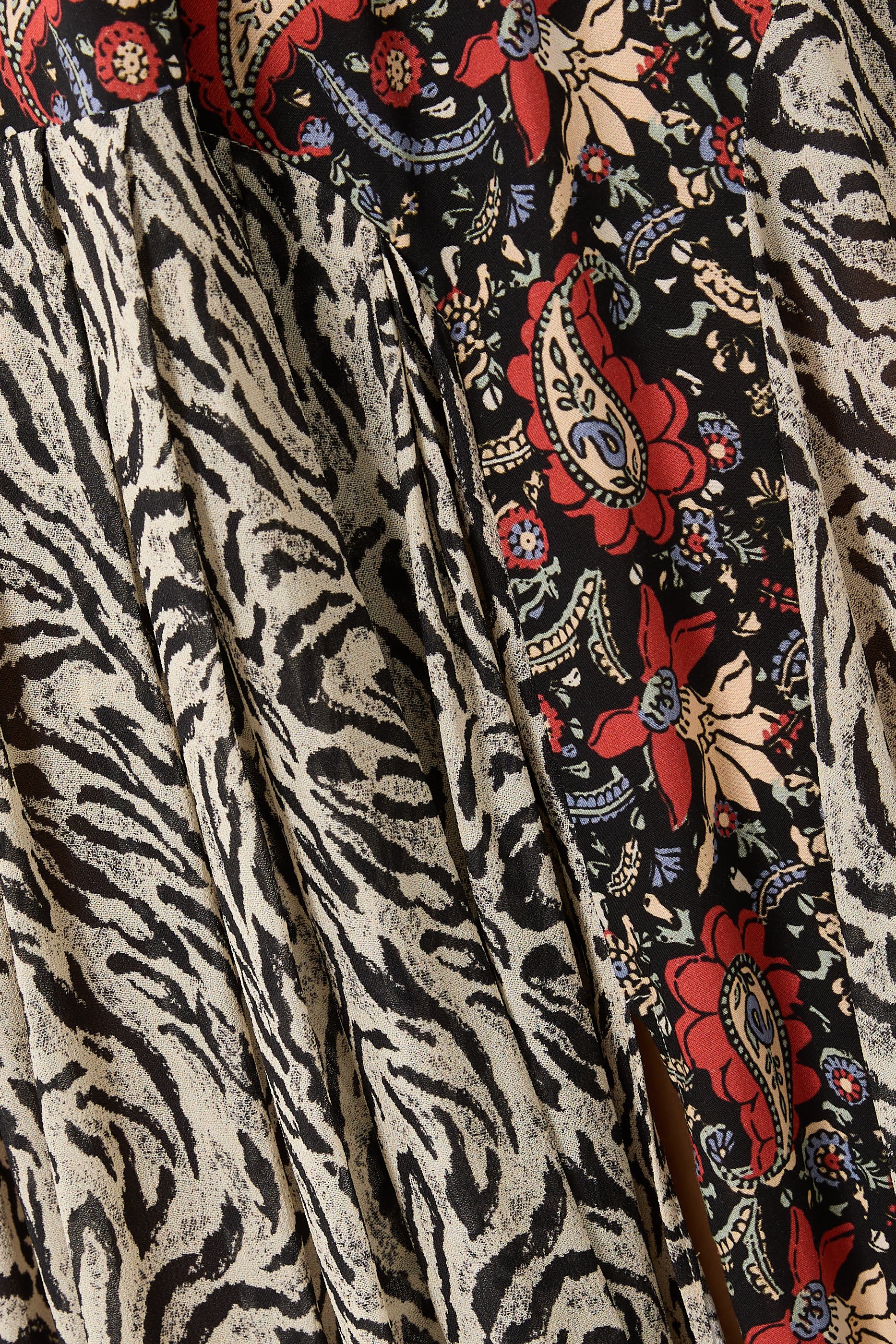 فستان كورالي