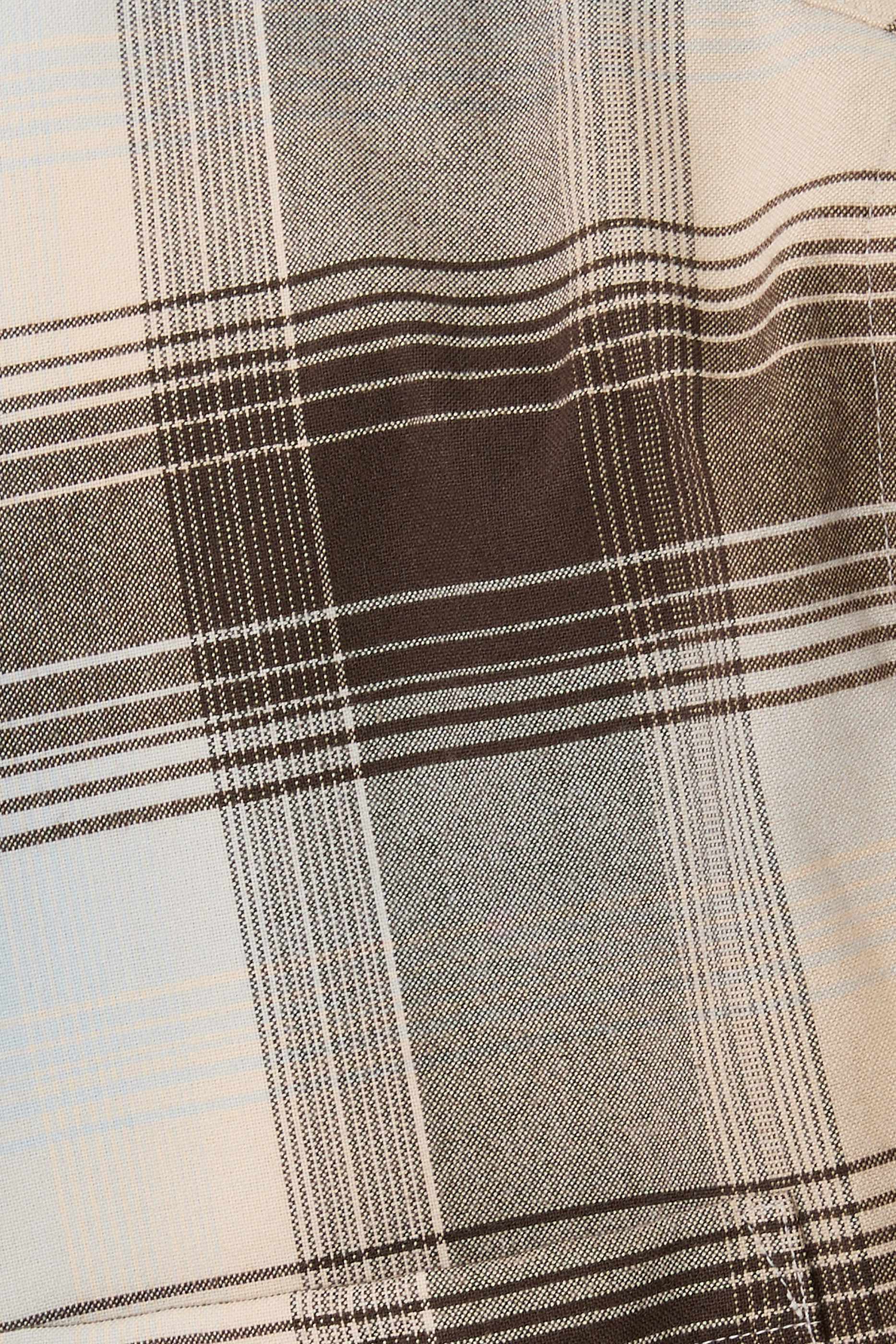 قميص ميسولا بأزرار أمامية ونقشة مربعات