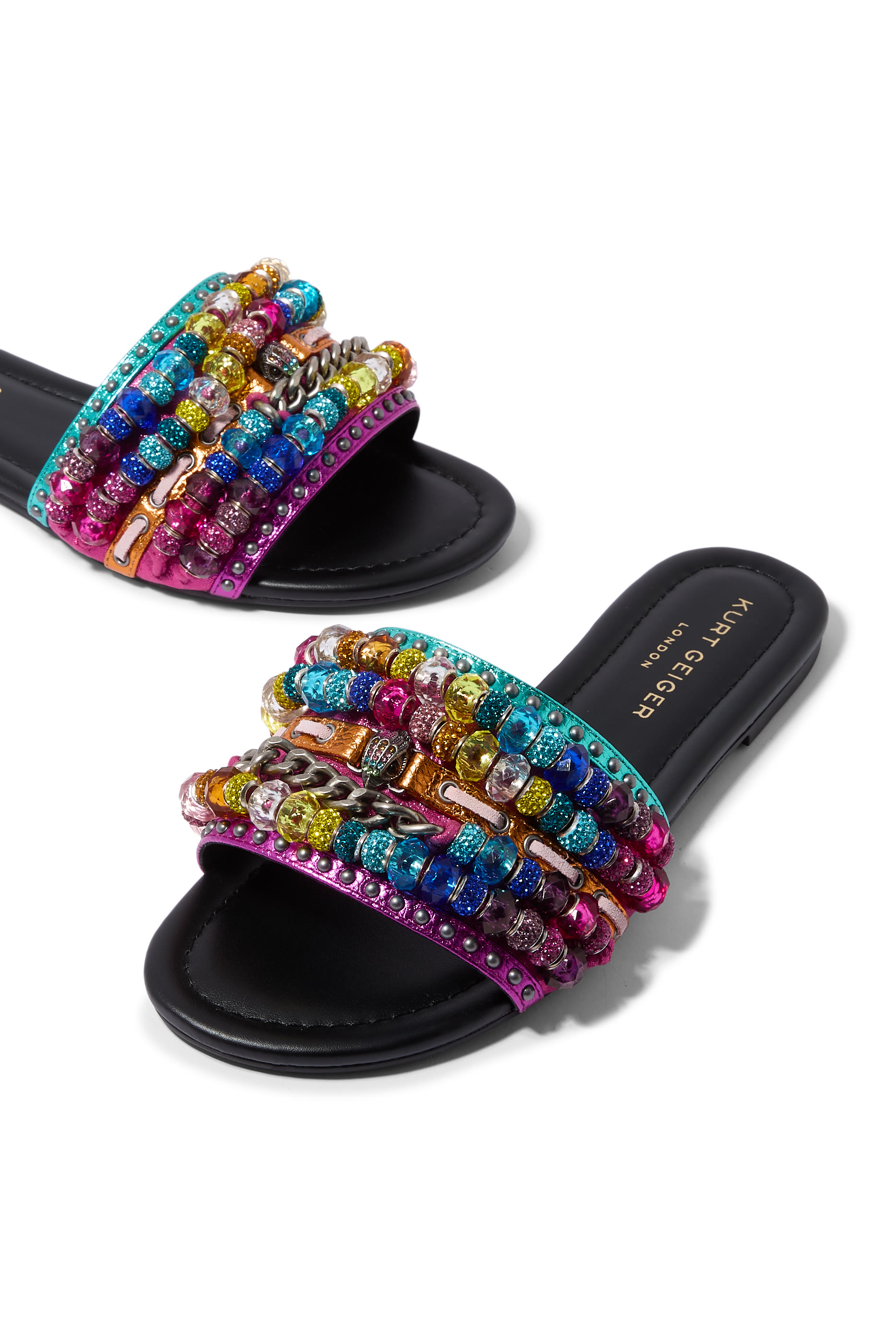 حذاء ساوثبانك بنعل مسطح مزين بخرز