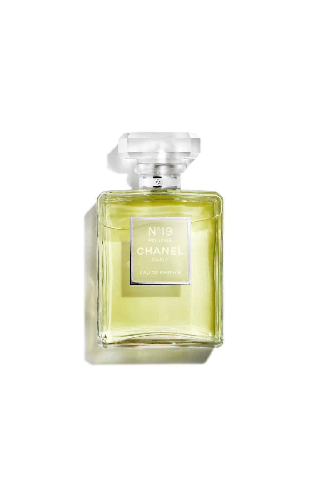 بخاخ ماء العطر N&deg;19 POUDR&Eacute;