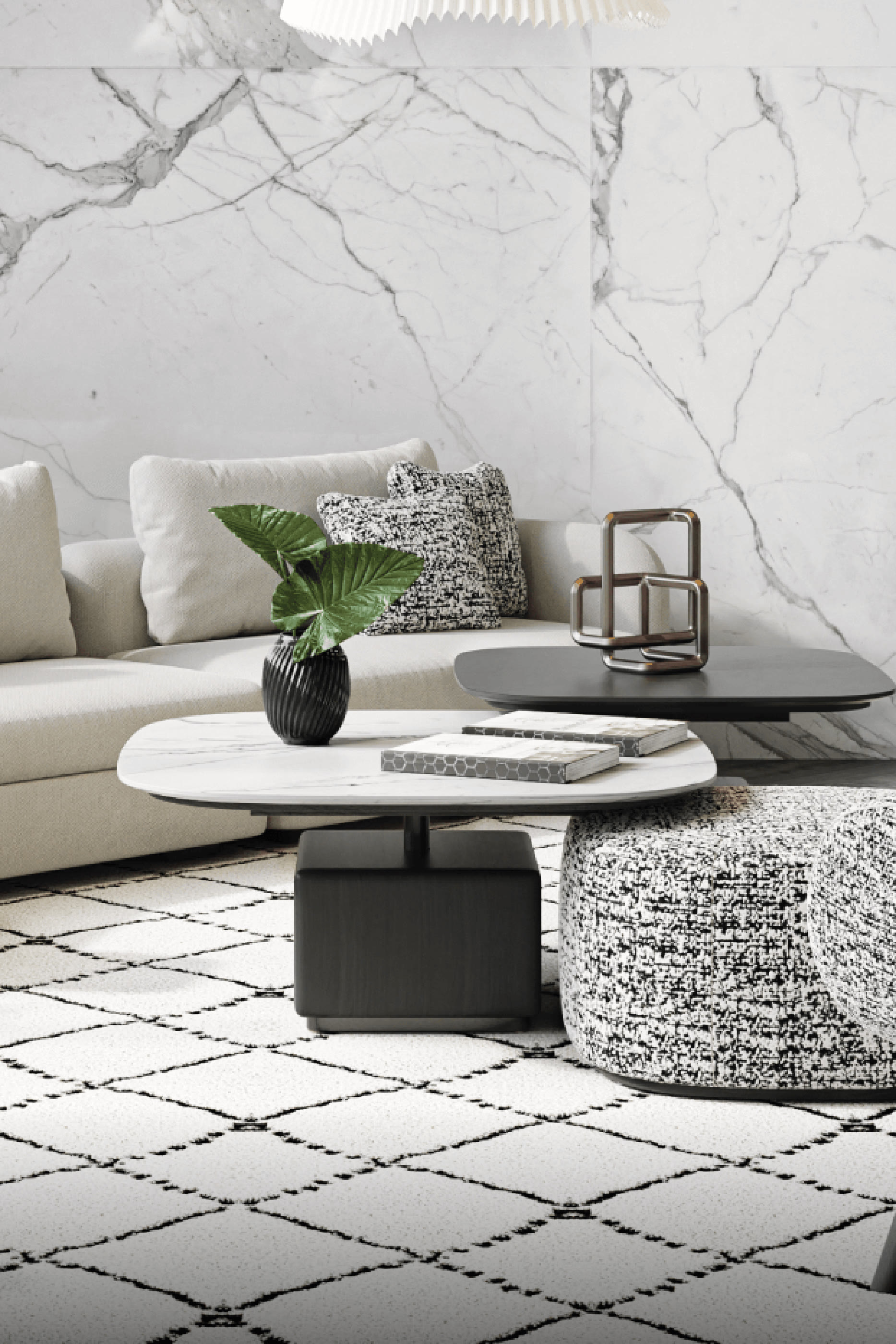 سوار بشعار الماركة