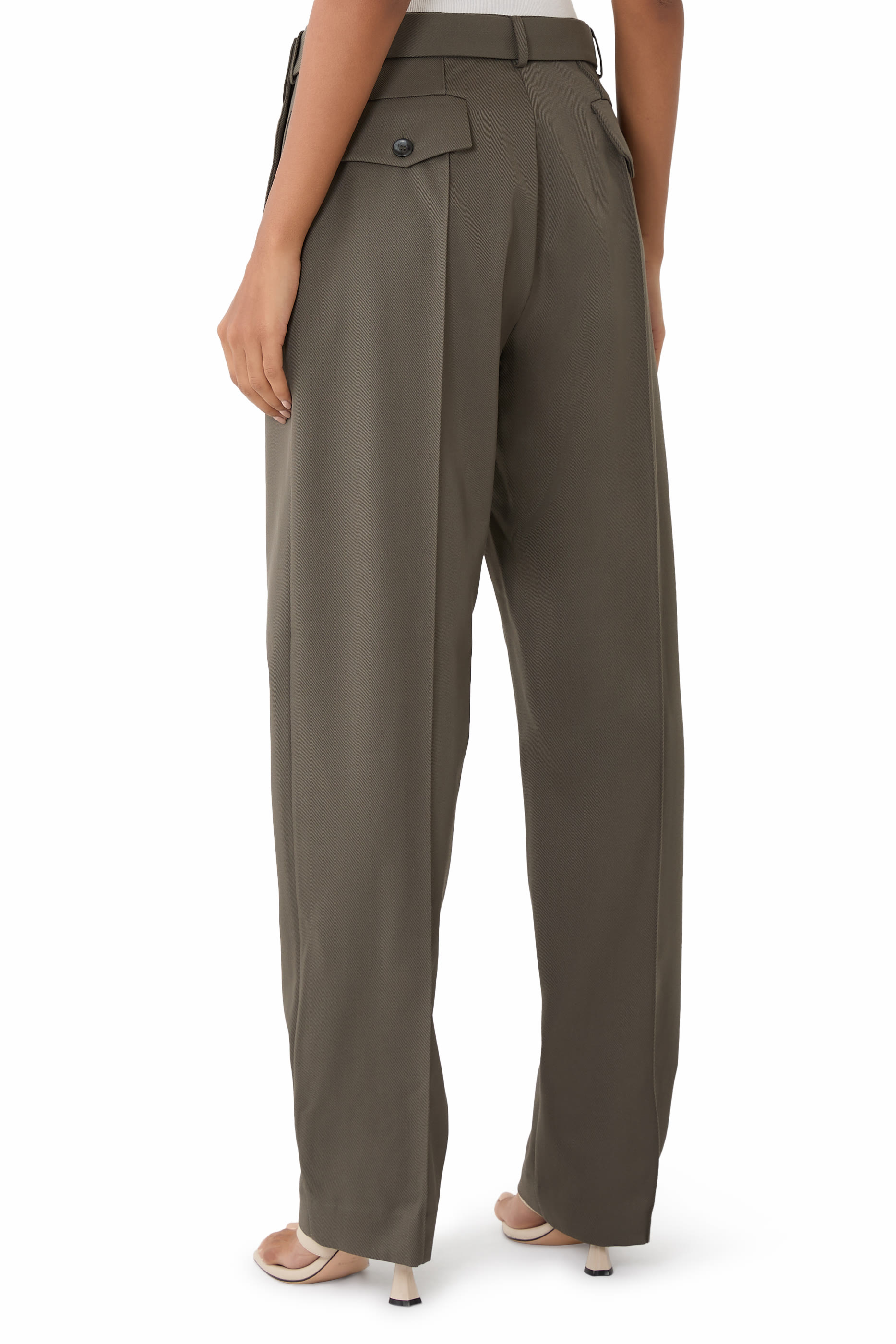 بنطال بتصميم عملي بجيوب