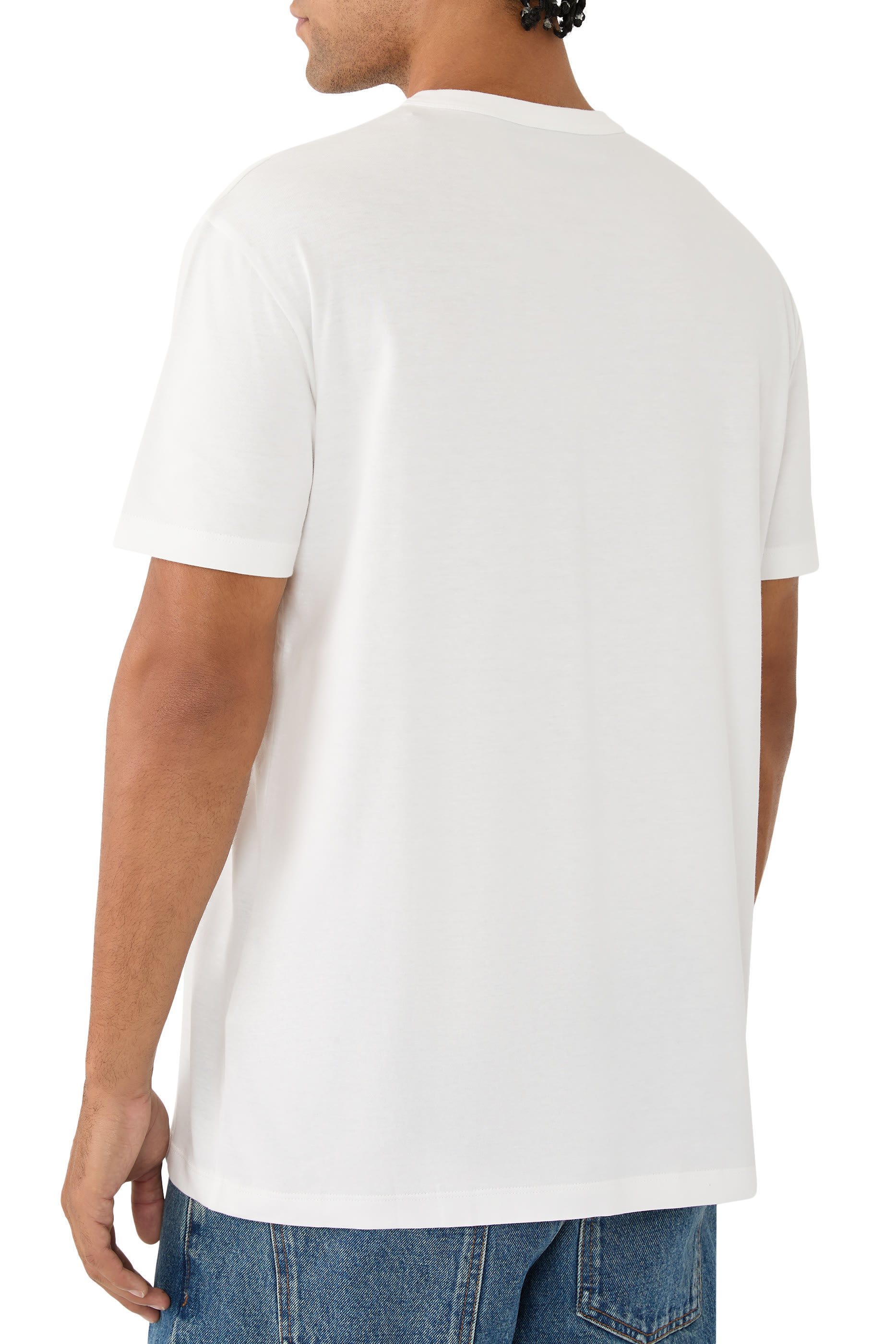 تيشيرت برقعة بشعار الماركة