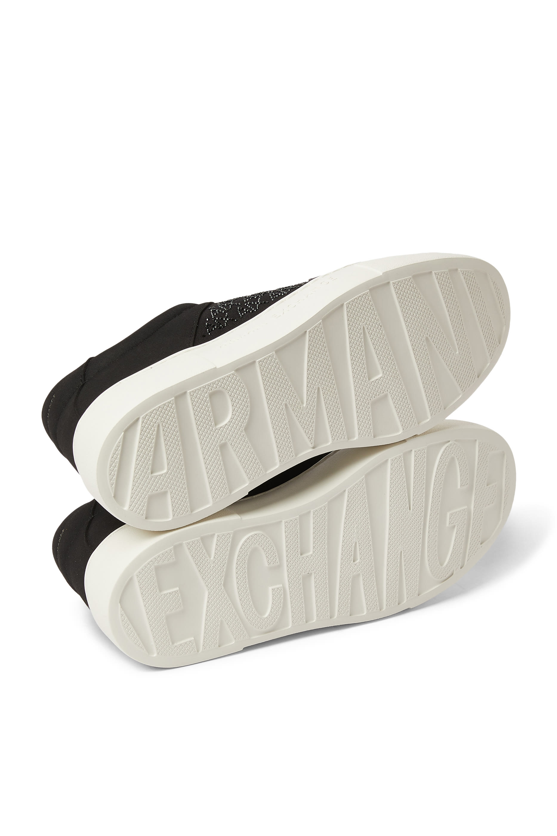 سنيكرز مزين بأحجار الراين