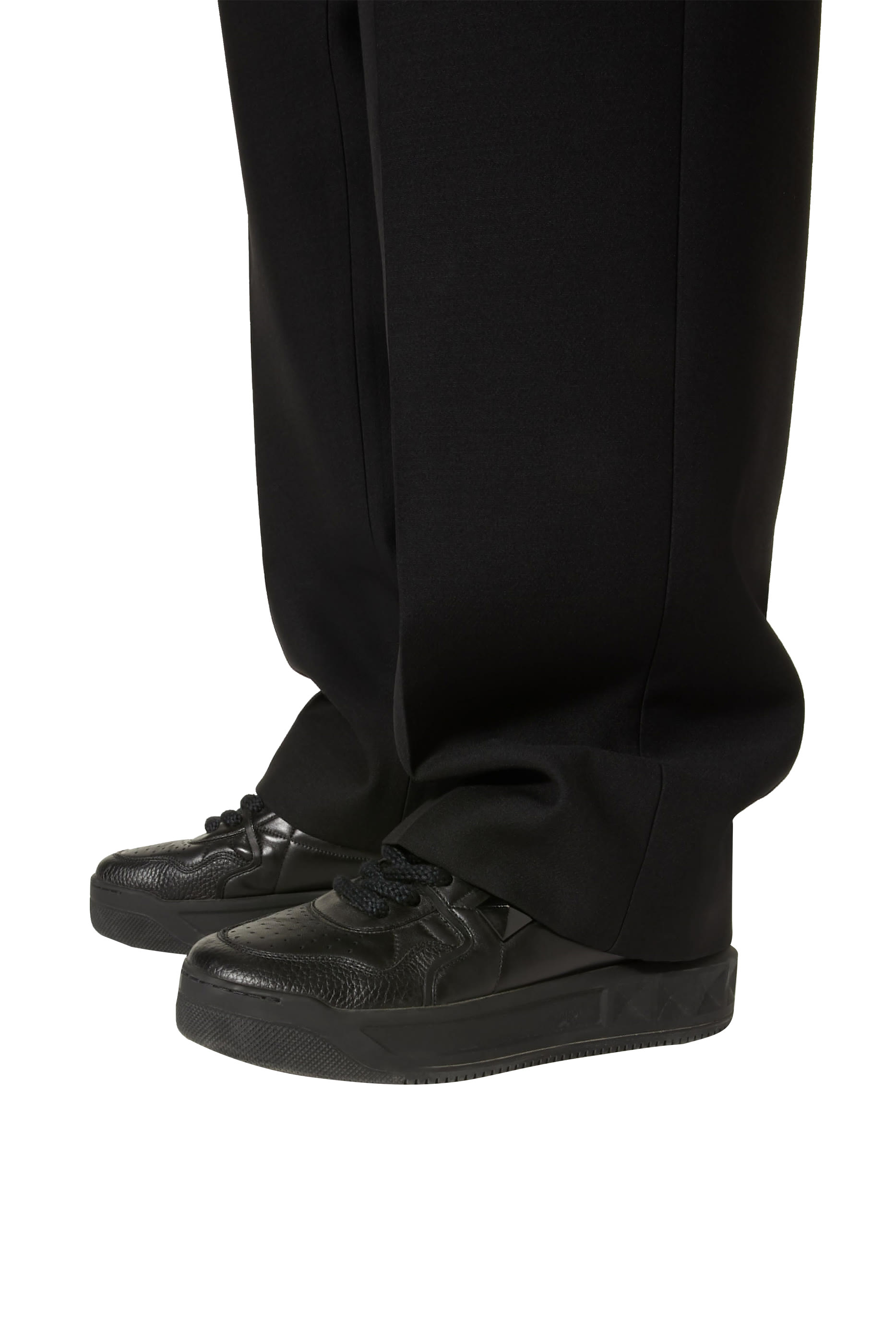 سنيكرز فالنتينو جارافاني بحلية