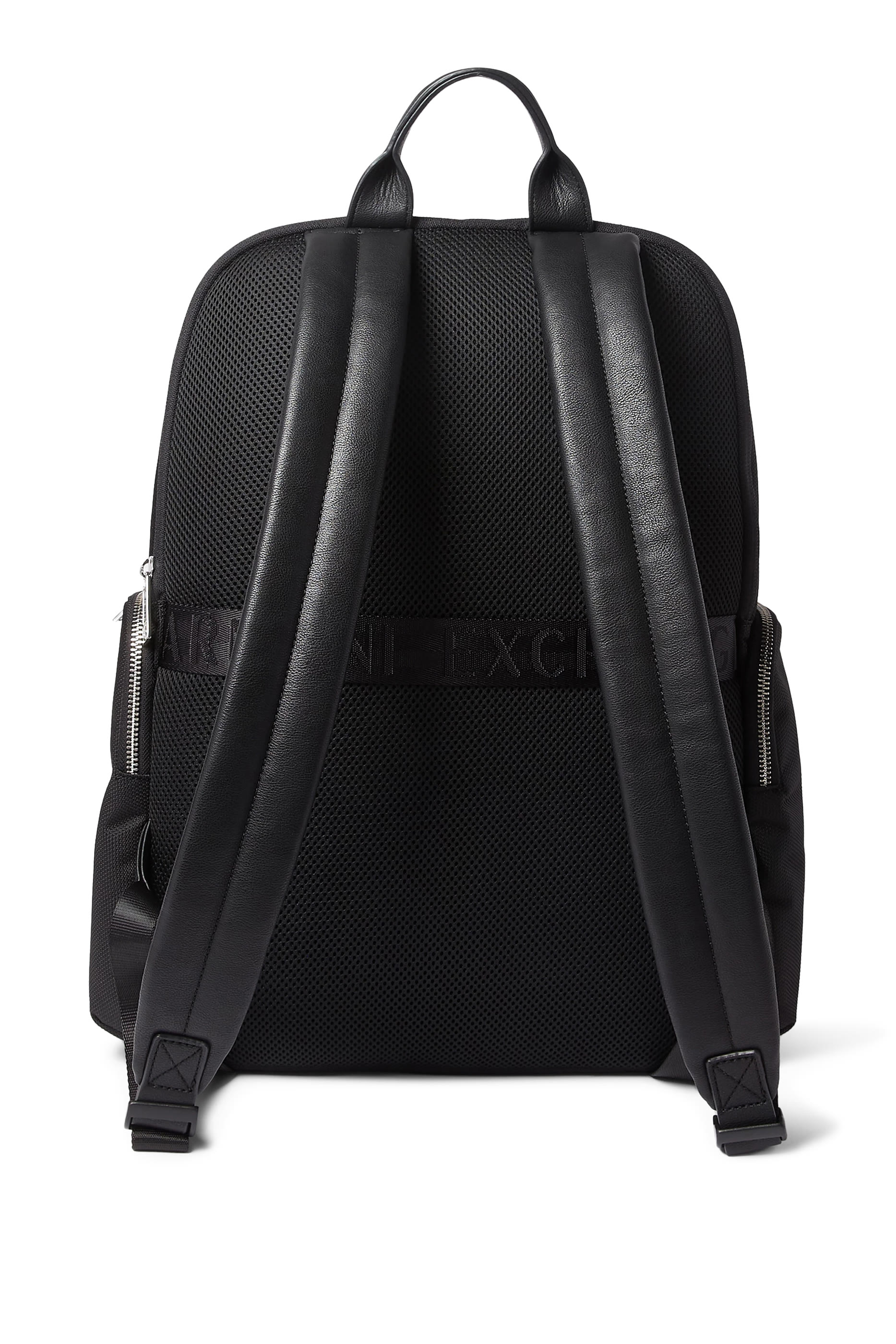 حقيبة ظهر سينغافور