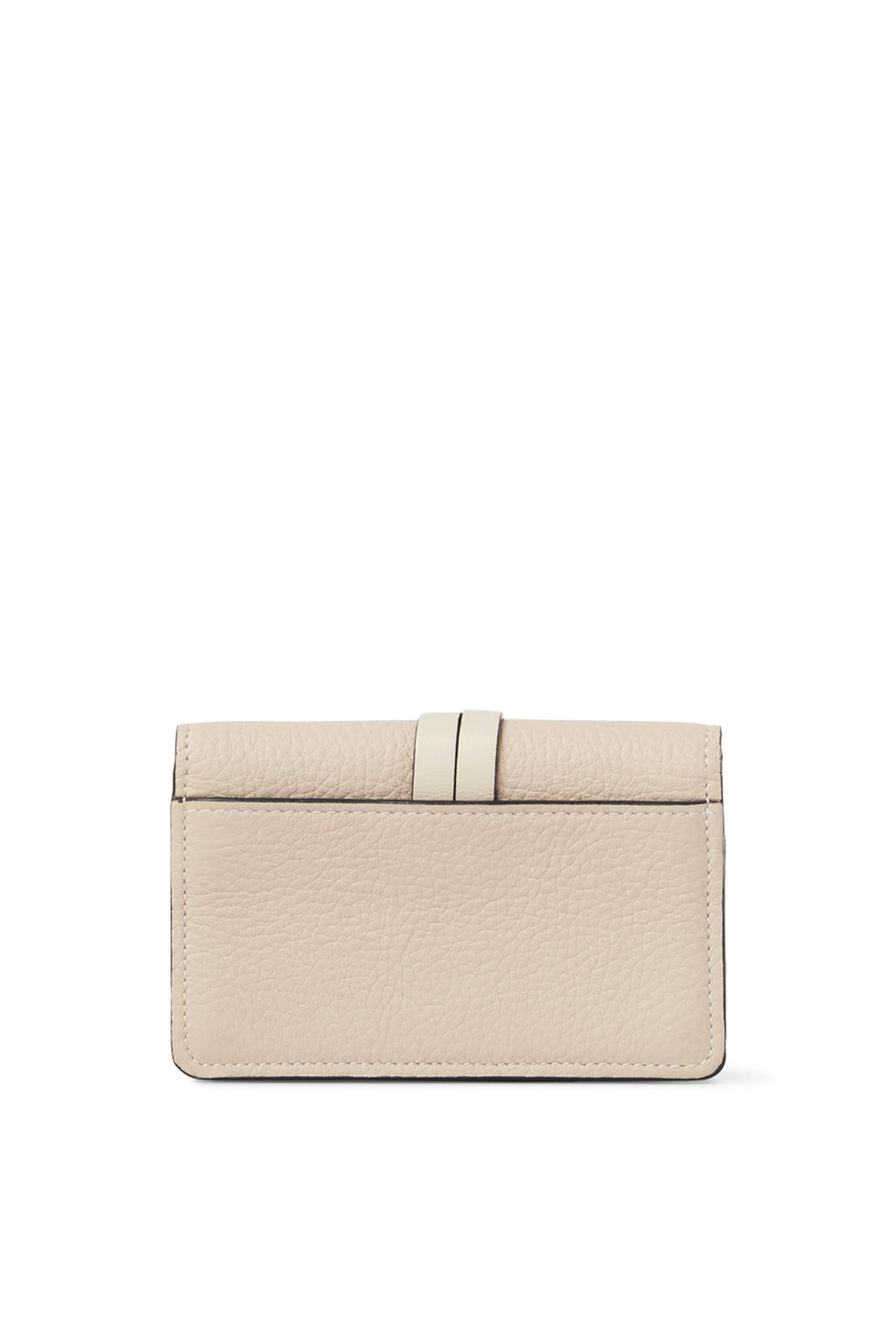 حافظة بطاقات ألفابت