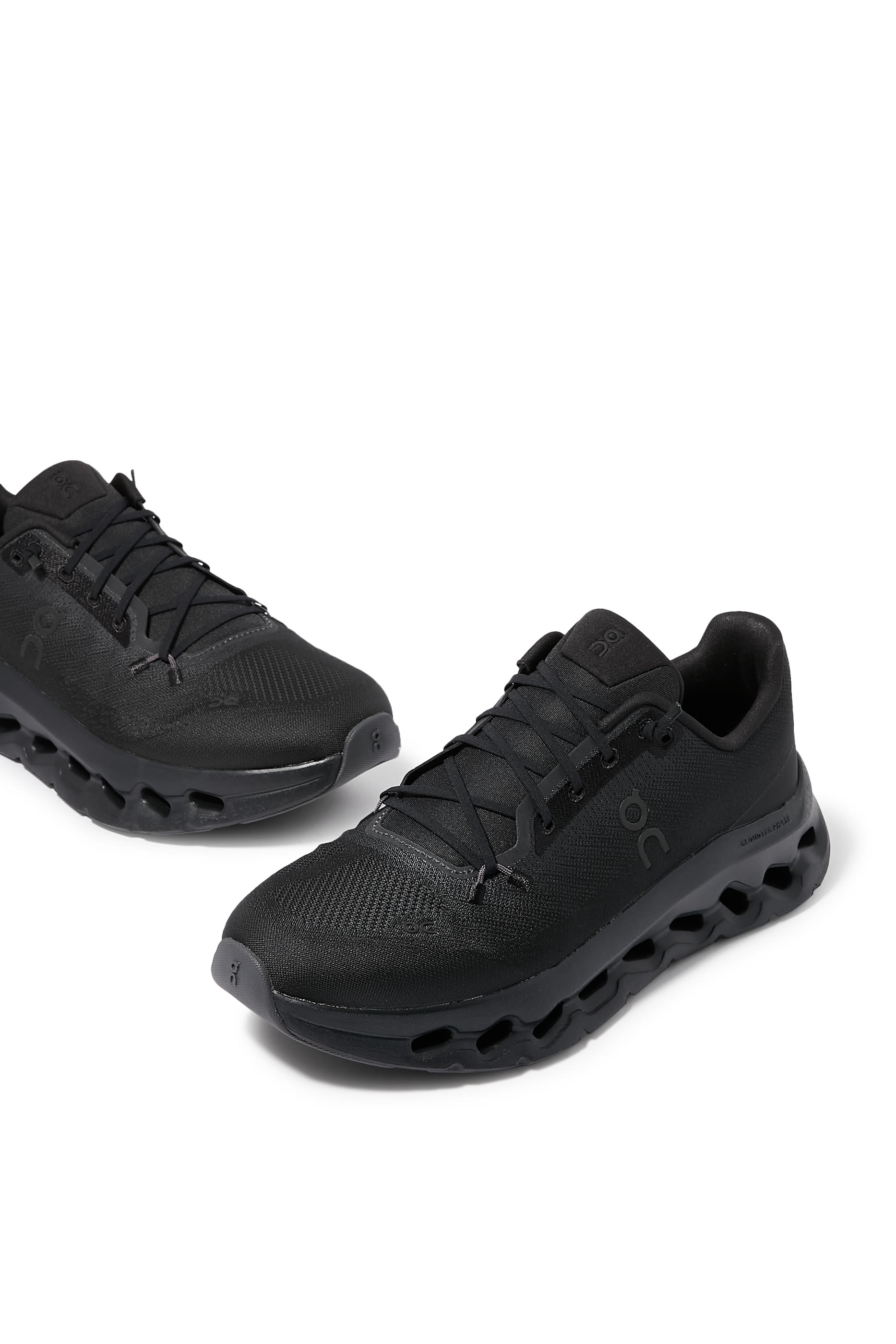 سنيكرز كلاود لايت