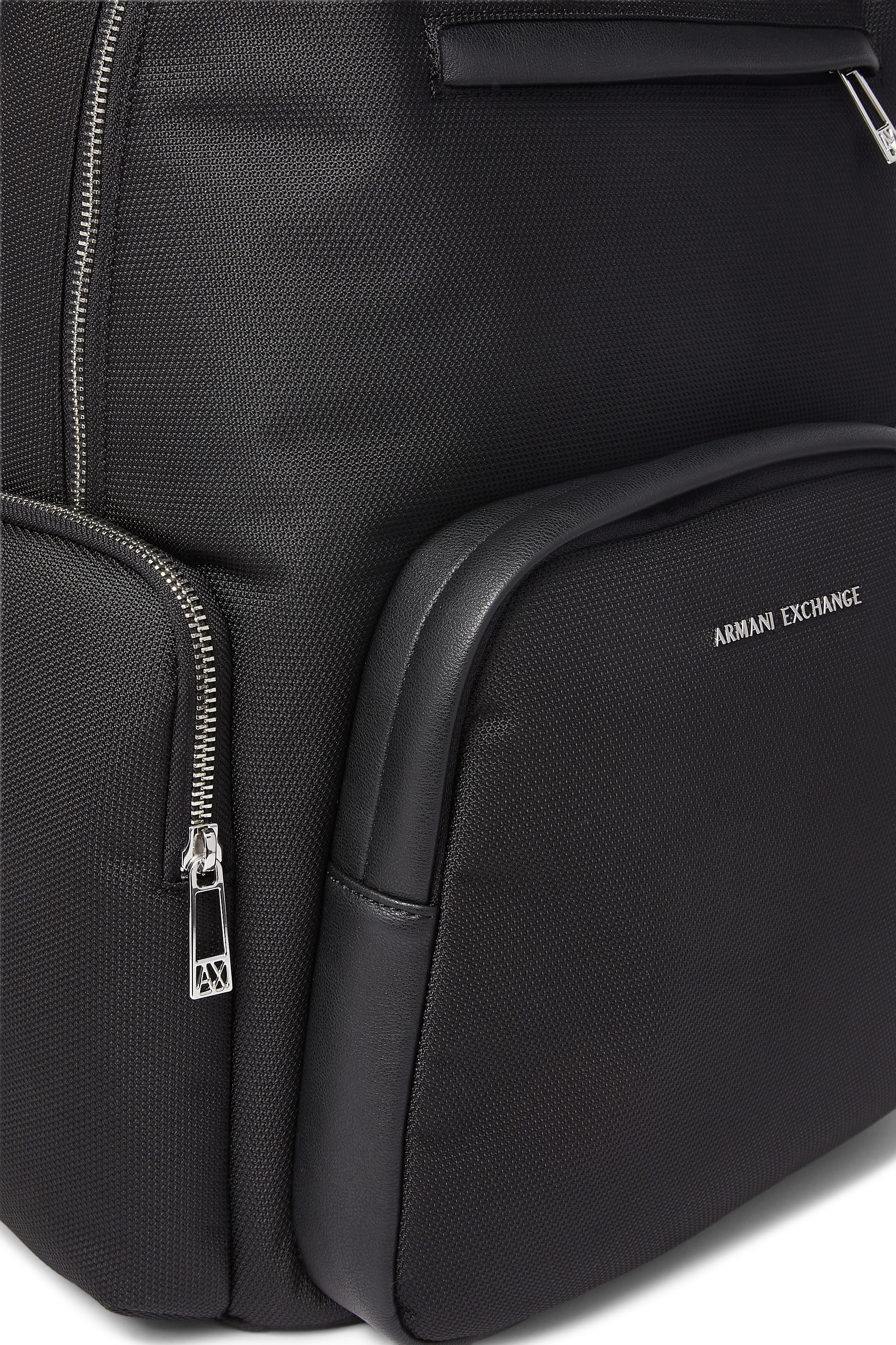 حقيبة ظهر سينغافور