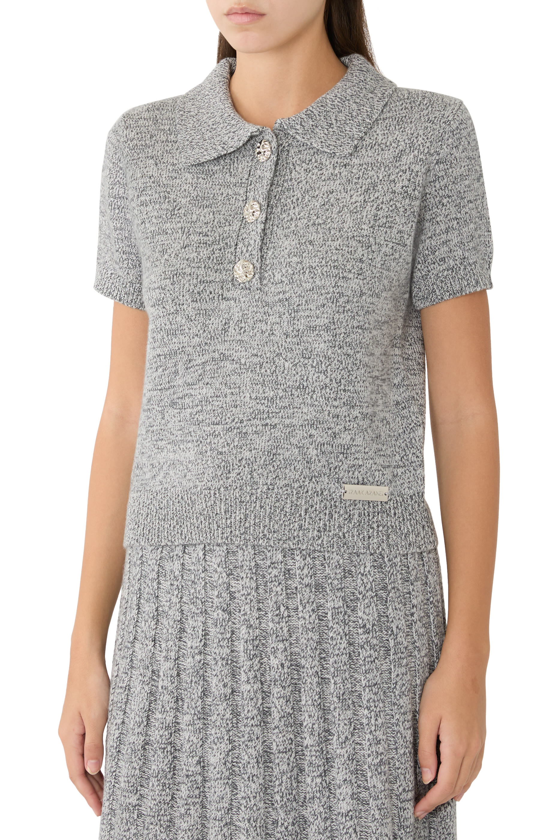 قميص بولو بأكمام قصيرة