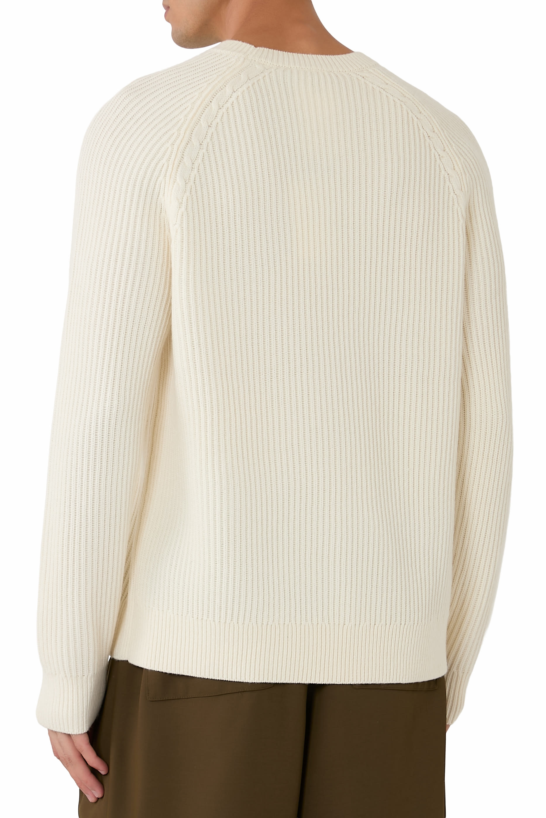 سترة بياقة ضيقة